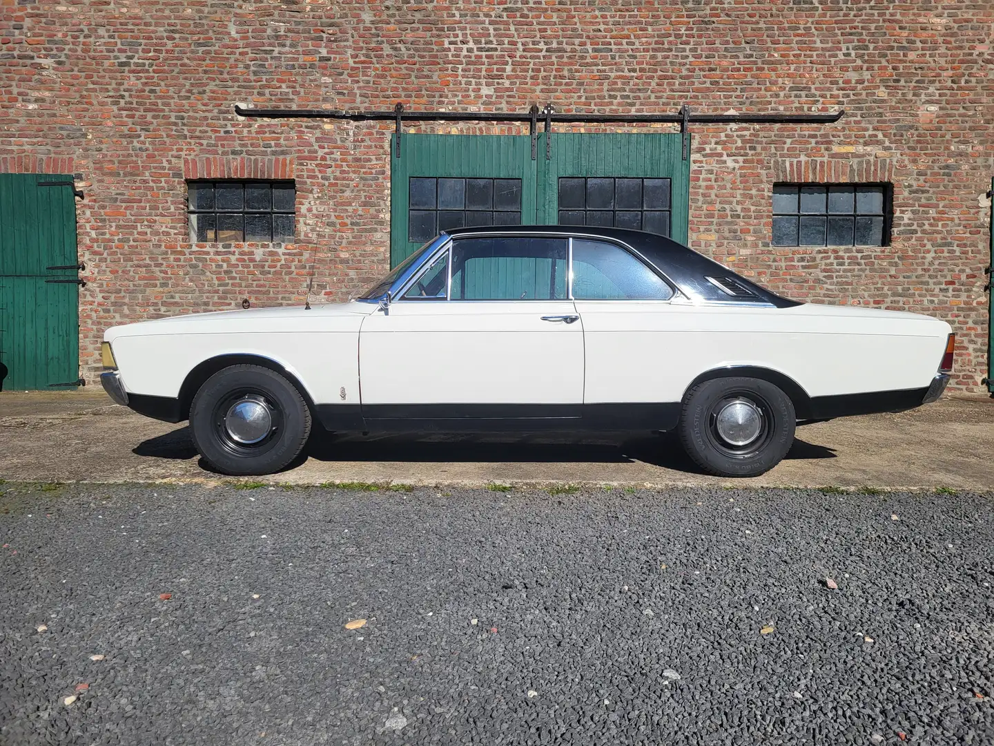 Ford Taunus P7 17m RS 2000 V6 Hardtop Coupé Recaro Blanco - 1