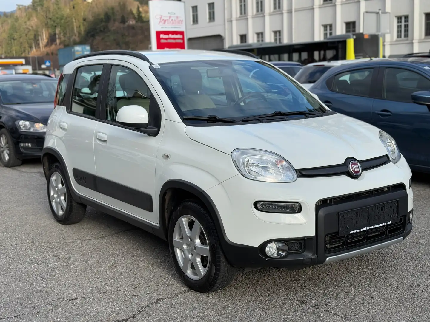 Fiat Panda ALLRAD 1.3 Multijet Rock TÜV NEU Anhängerk. Weiß - 1