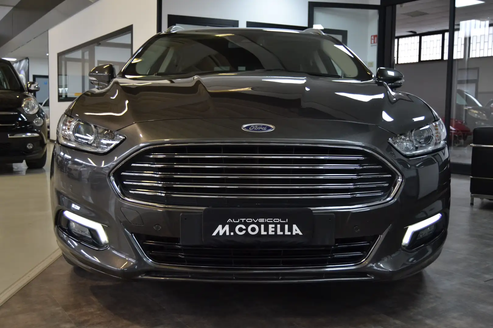 Ford Mondeo SW 1.5 TDCi Titanium Navi/Cruise/KMDOC/T.Camera Gris - 2