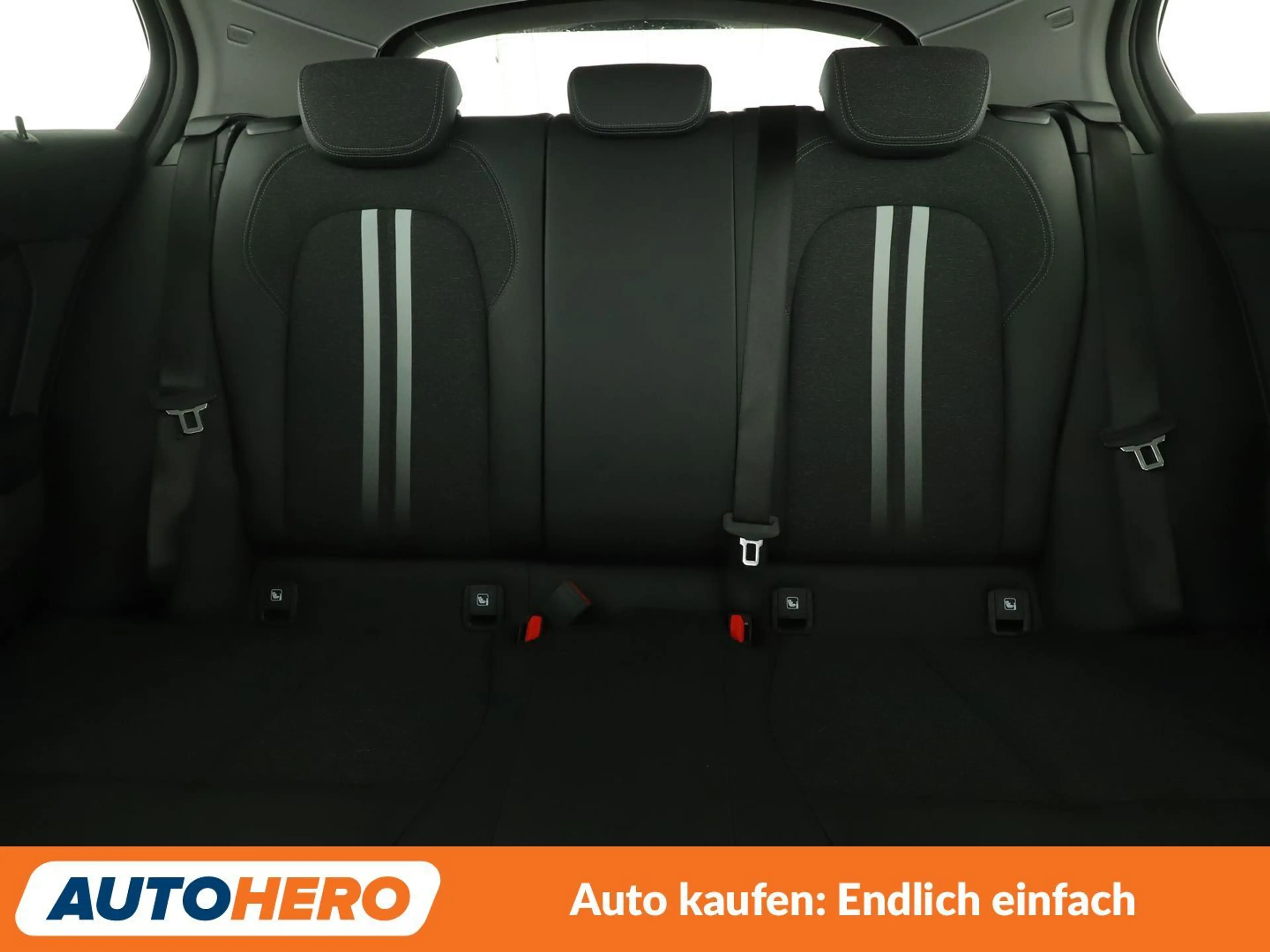 BMW 118 118i Sport Line Aut.*HUD*LED*ACC*CAM*PLA*PDC*PANO* — photo 15