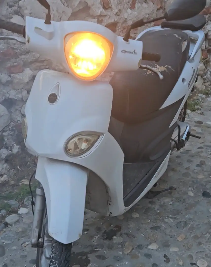 Keeway Goccia 50 Weiß - 2