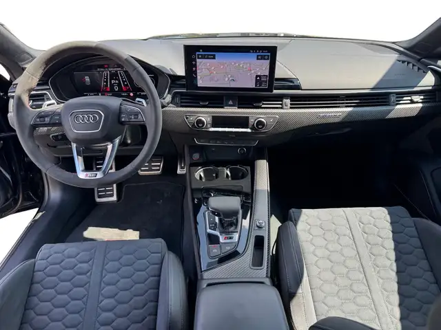 Audi RS5 view 8