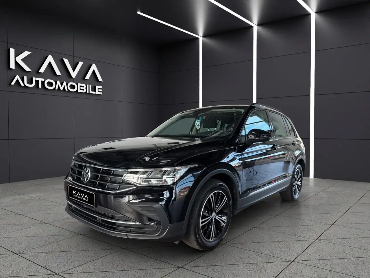 Volkswagen Tiguan Life LED*Pano*ACC*KAM*DAB+*AHK*Navi