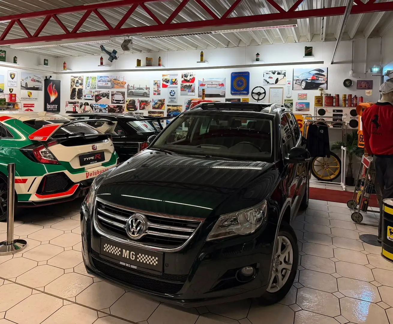 Volkswagen Tiguan 2,0 TDI 4Motion Sky DSG Panorama Grün - 2