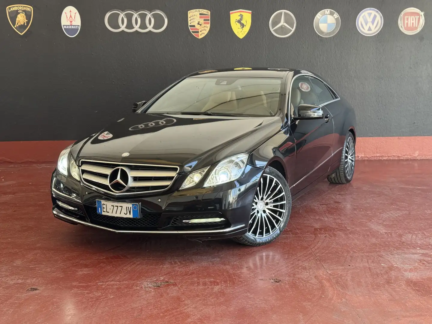 Mercedes-Benz E 220 Coupe cdi be Avantgarde Black - 1