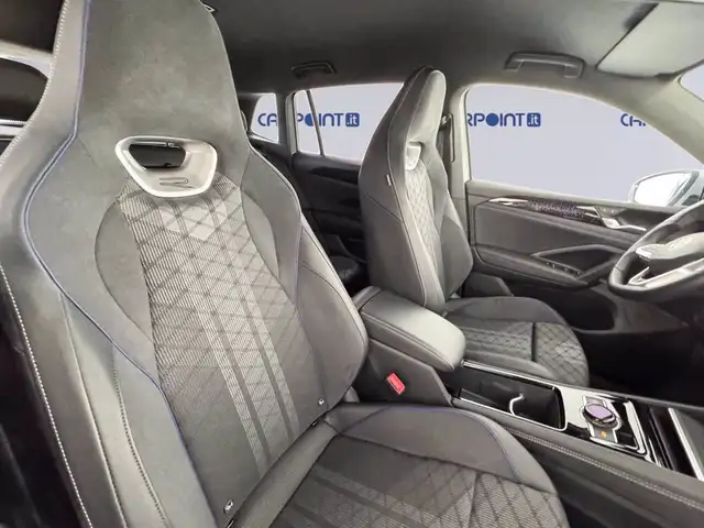 Volkswagen Tiguan view 8