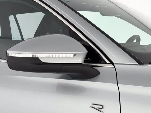Volkswagen Tiguan view 16