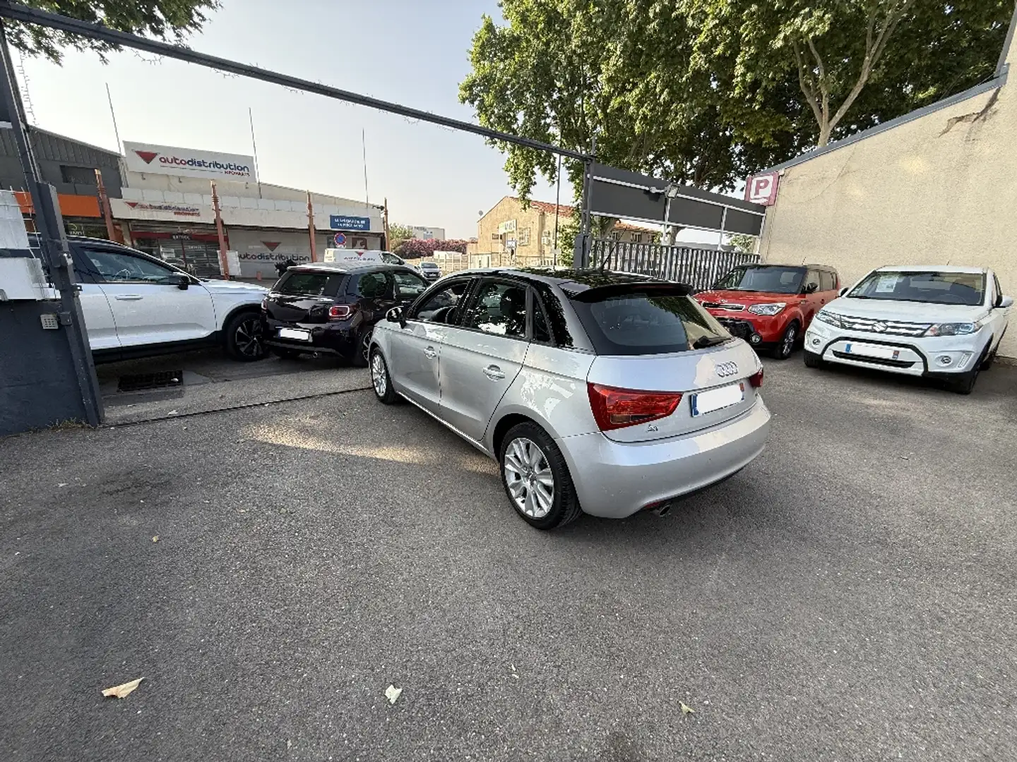 Audi A1 1.6 TDI 105 Ambition - 2