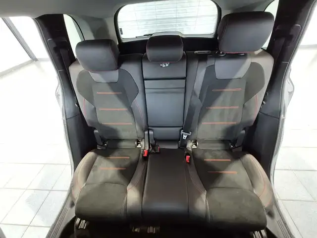 Mercedes-Benz GLB Class view 14