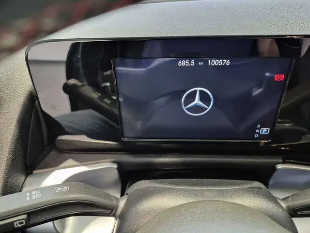 Mercedes-Benz GLB Class view 7