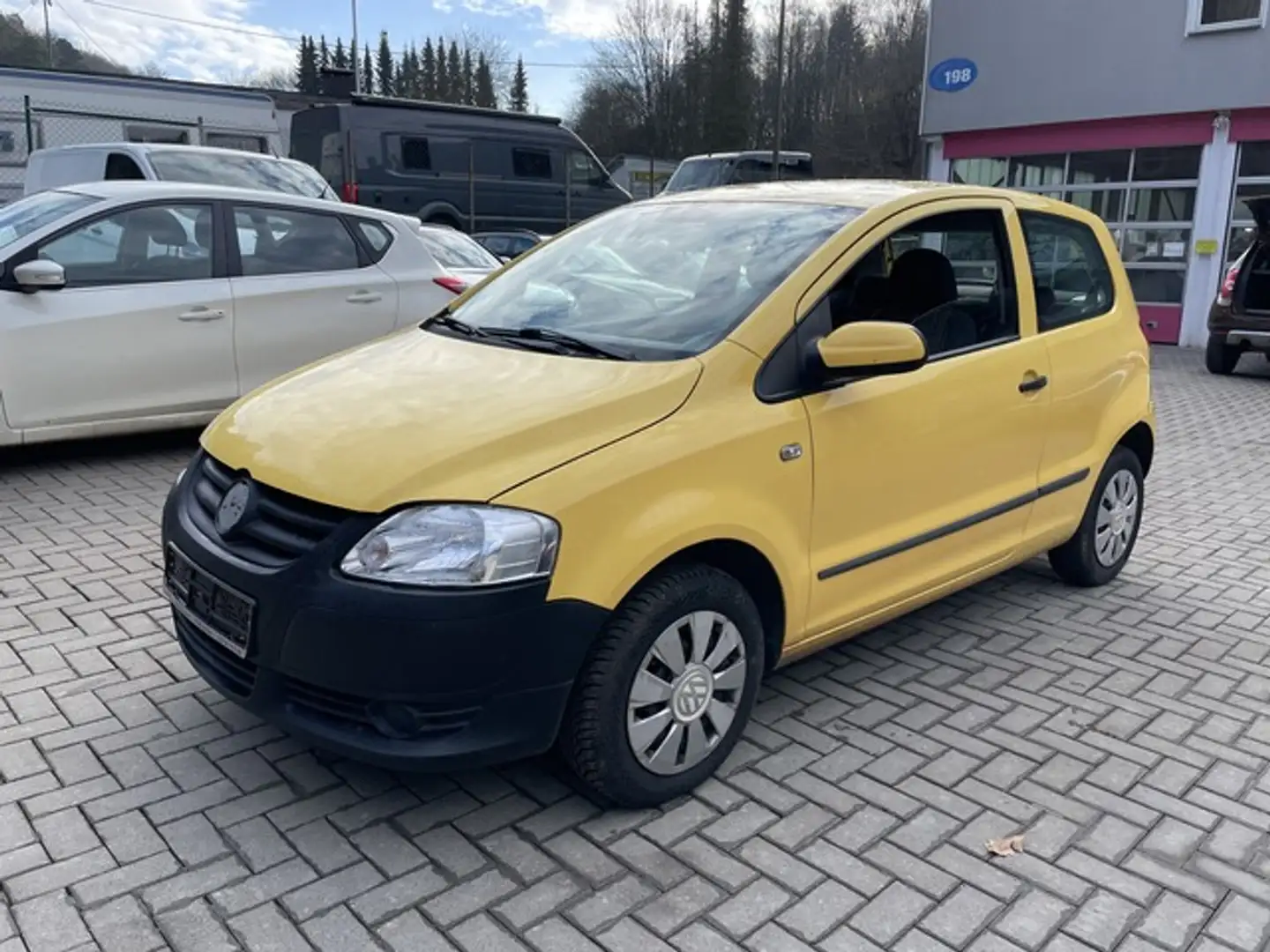 Volkswagen Fox 1.2 Jaune - 1
