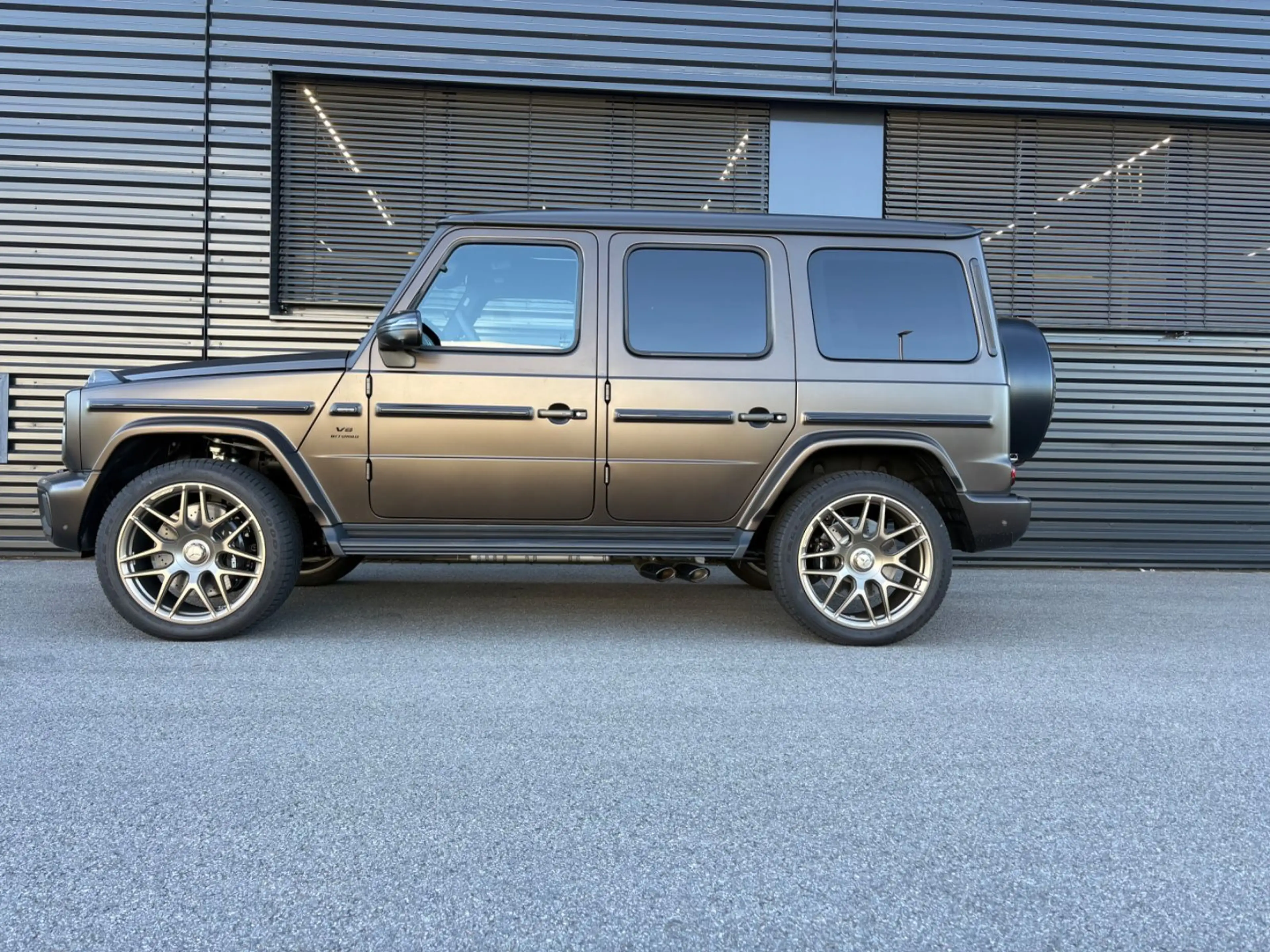 Mercedes-Benz G 63 AMG MEGAVOLL-1.HAND-1700 KM !! FACELIFT