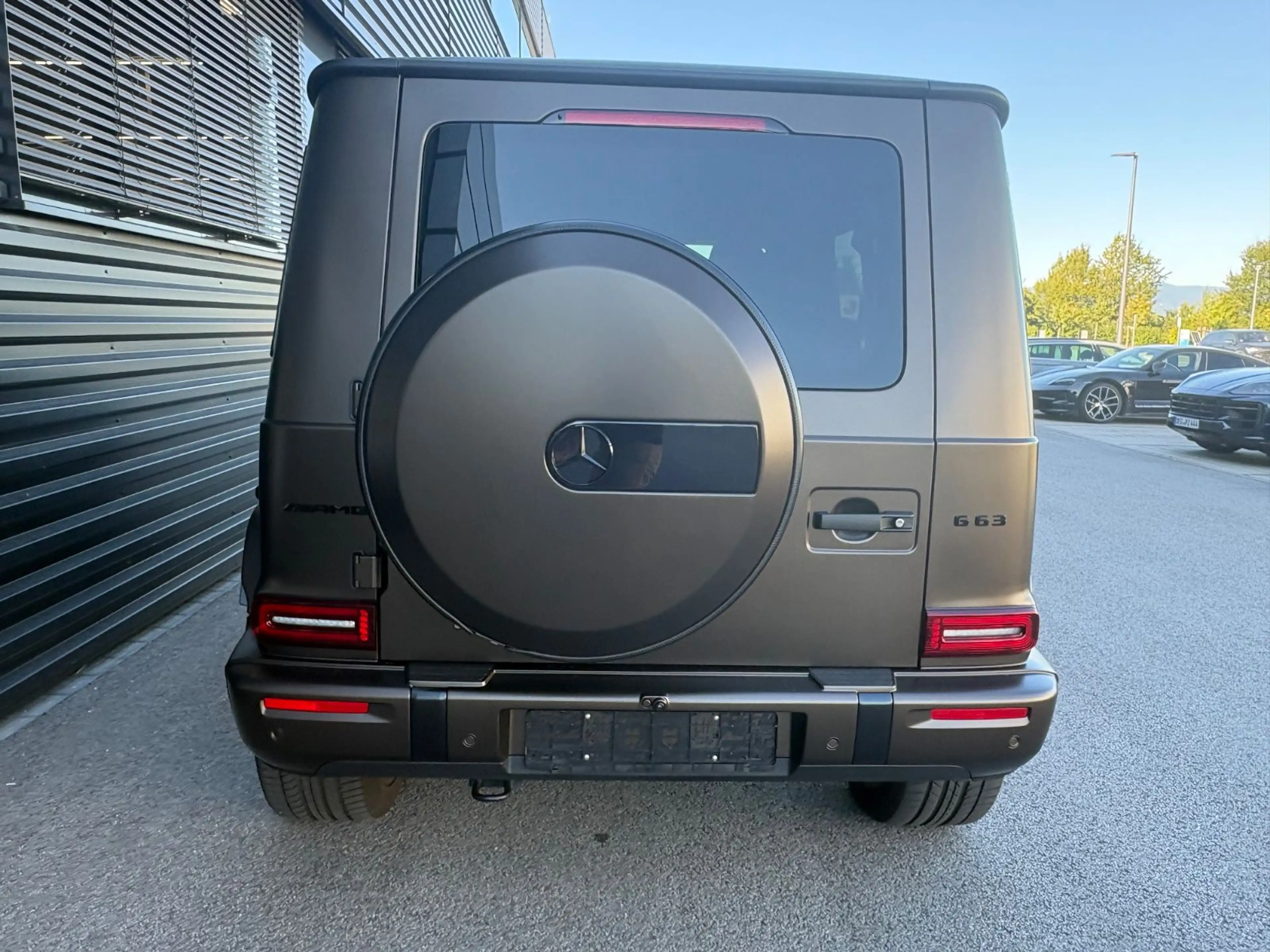Mercedes-Benz G 63 AMG MEGAVOLL-1.HAND-1700 KM !! FACELIFT — photo 15