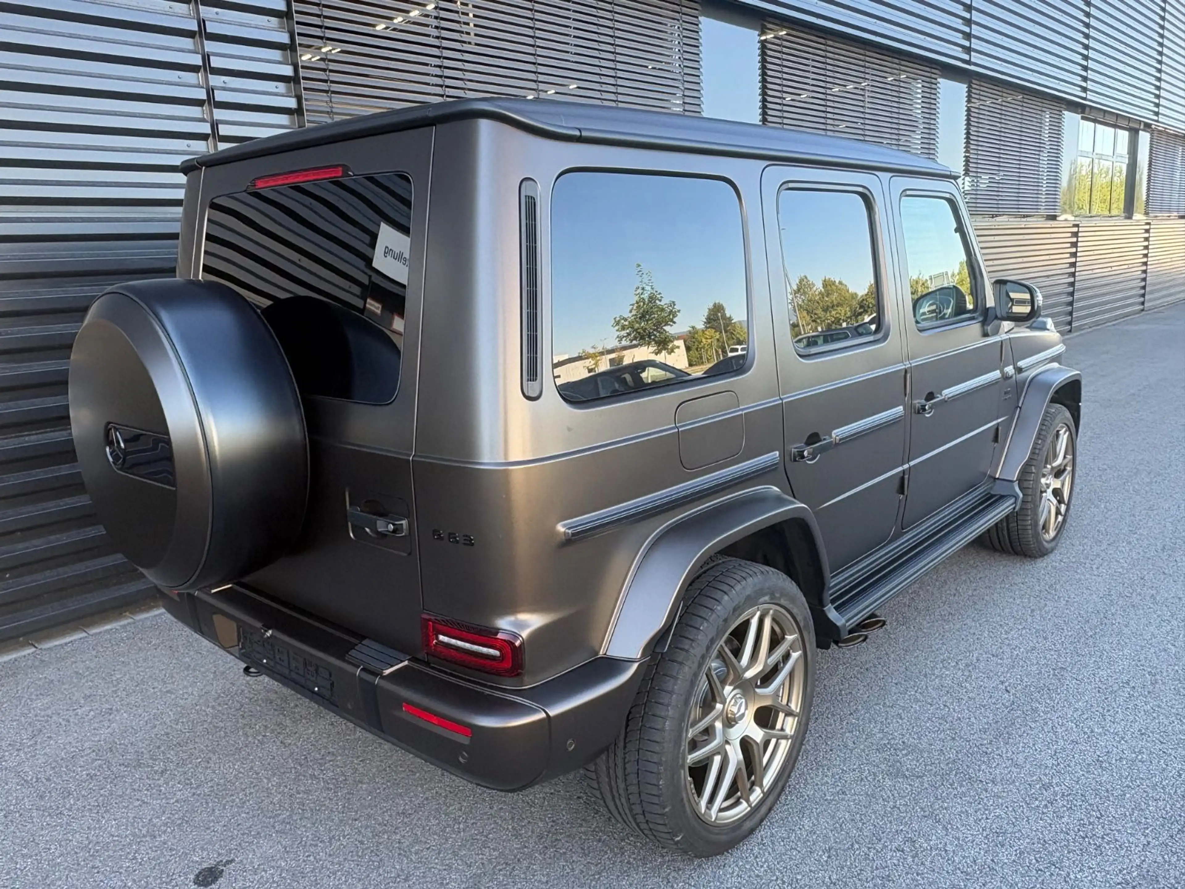 Mercedes-Benz G 63 AMG MEGAVOLL-1.HAND-1700 KM !! FACELIFT — photo 10