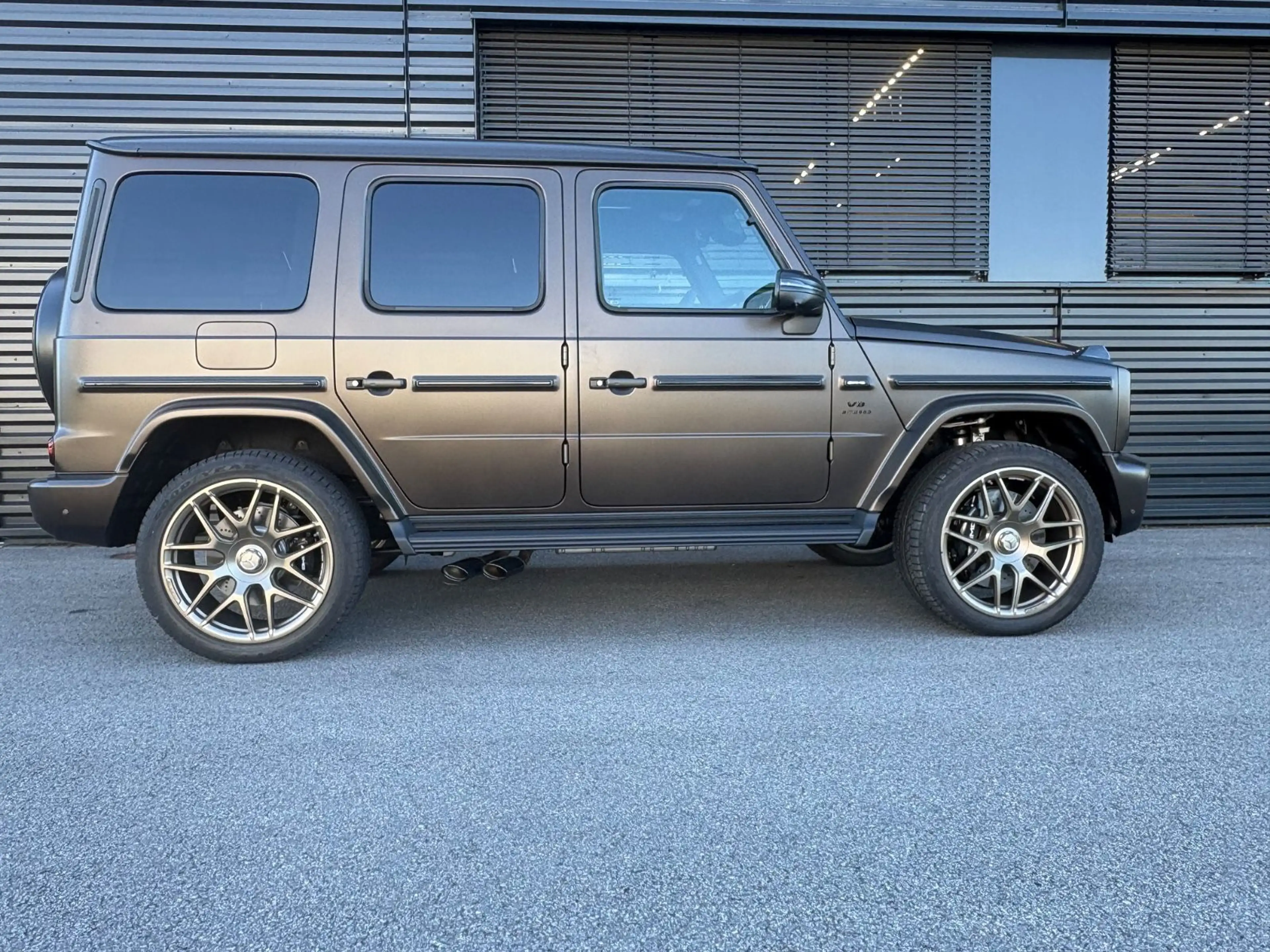 Mercedes-Benz G 63 AMG MEGAVOLL-1.HAND-1700 KM !! FACELIFT — photo 7