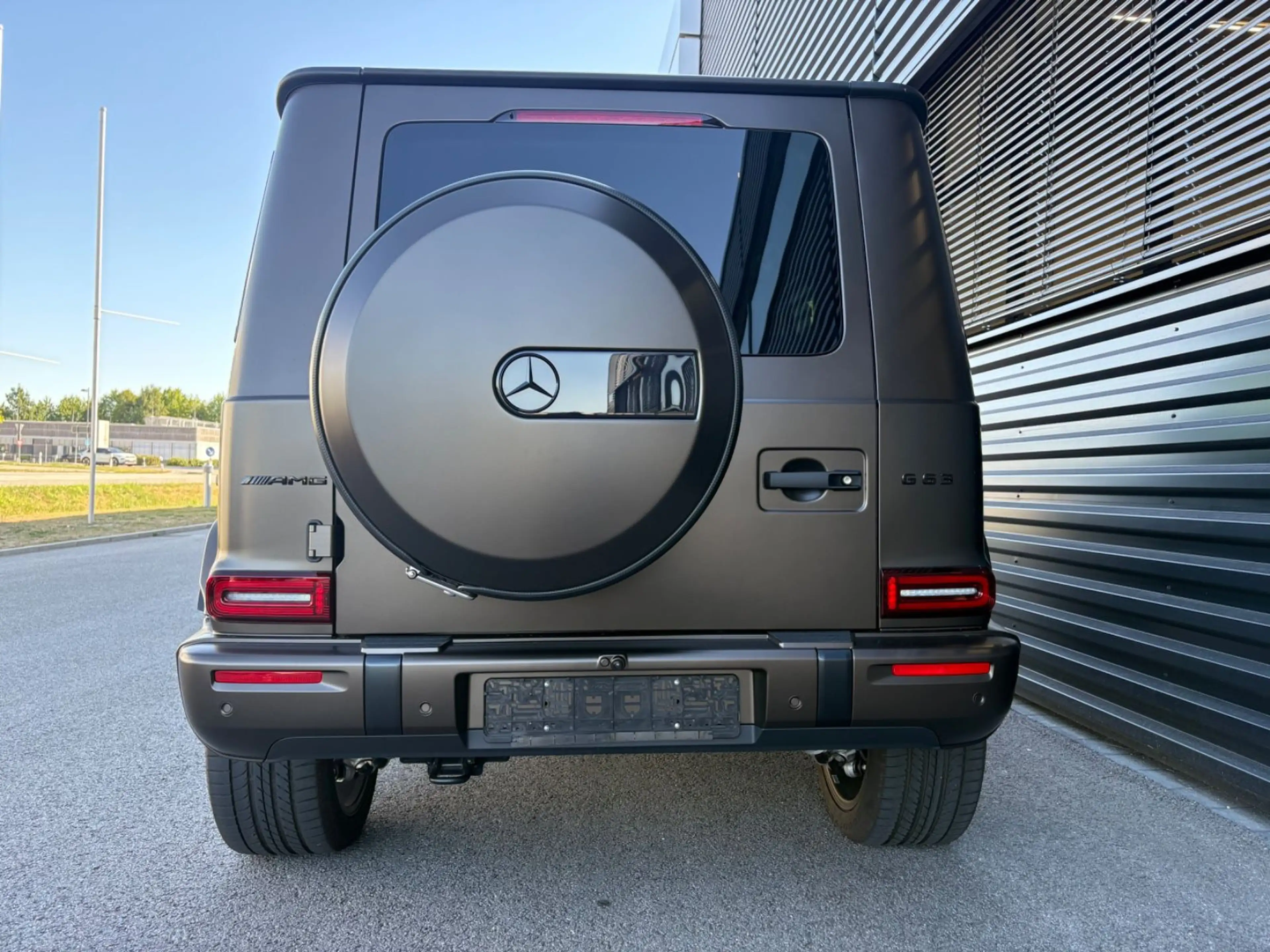 Mercedes-Benz G 63 AMG MEGAVOLL-1.HAND-1700 KM !! FACELIFT — photo 4