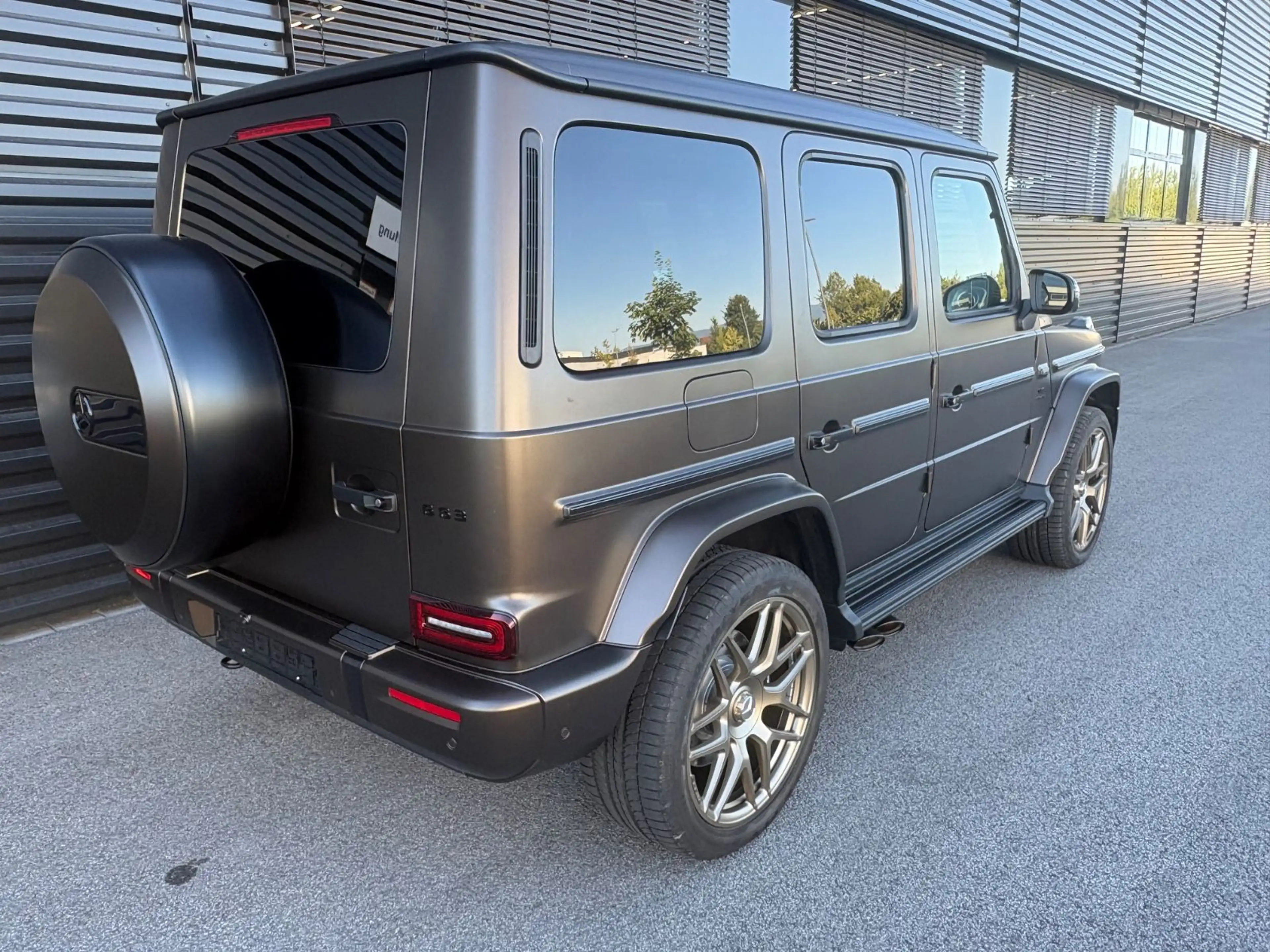 Mercedes-Benz G 63 AMG MEGAVOLL-1.HAND-1700 KM !! FACELIFT — photo 9