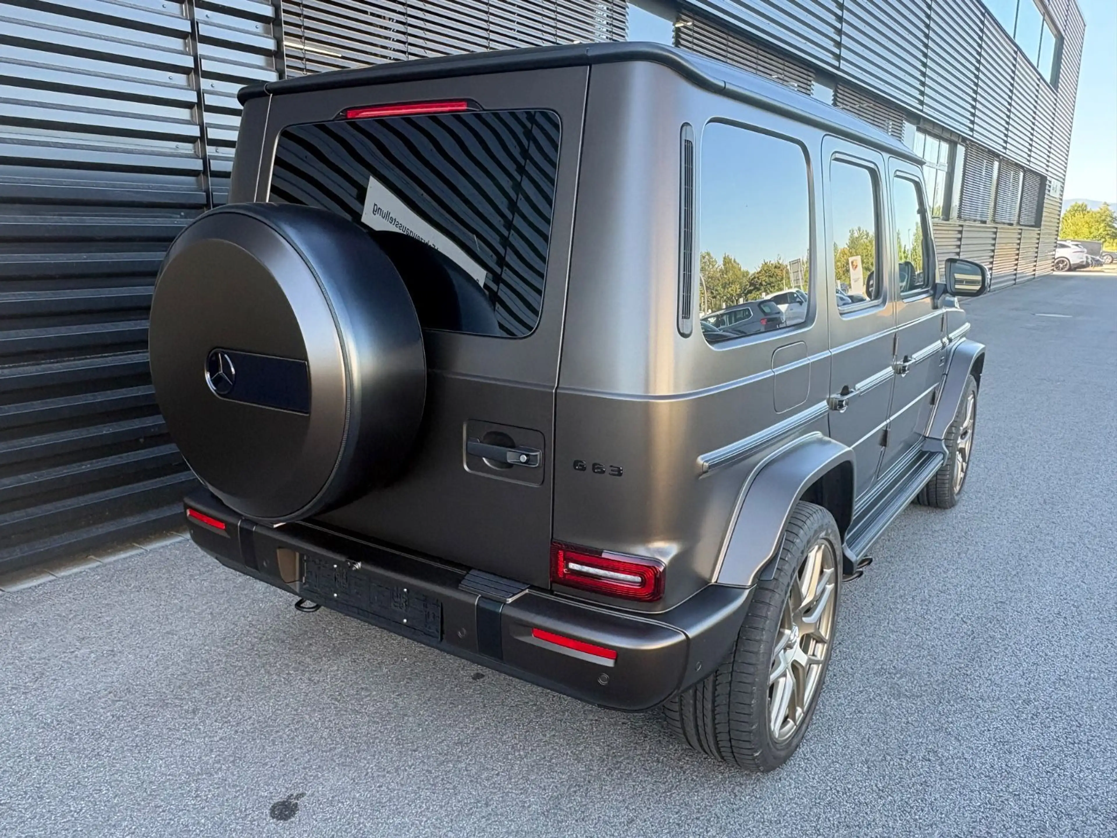 Mercedes-Benz G 63 AMG MEGAVOLL-1.HAND-1700 KM !! FACELIFT — photo 13