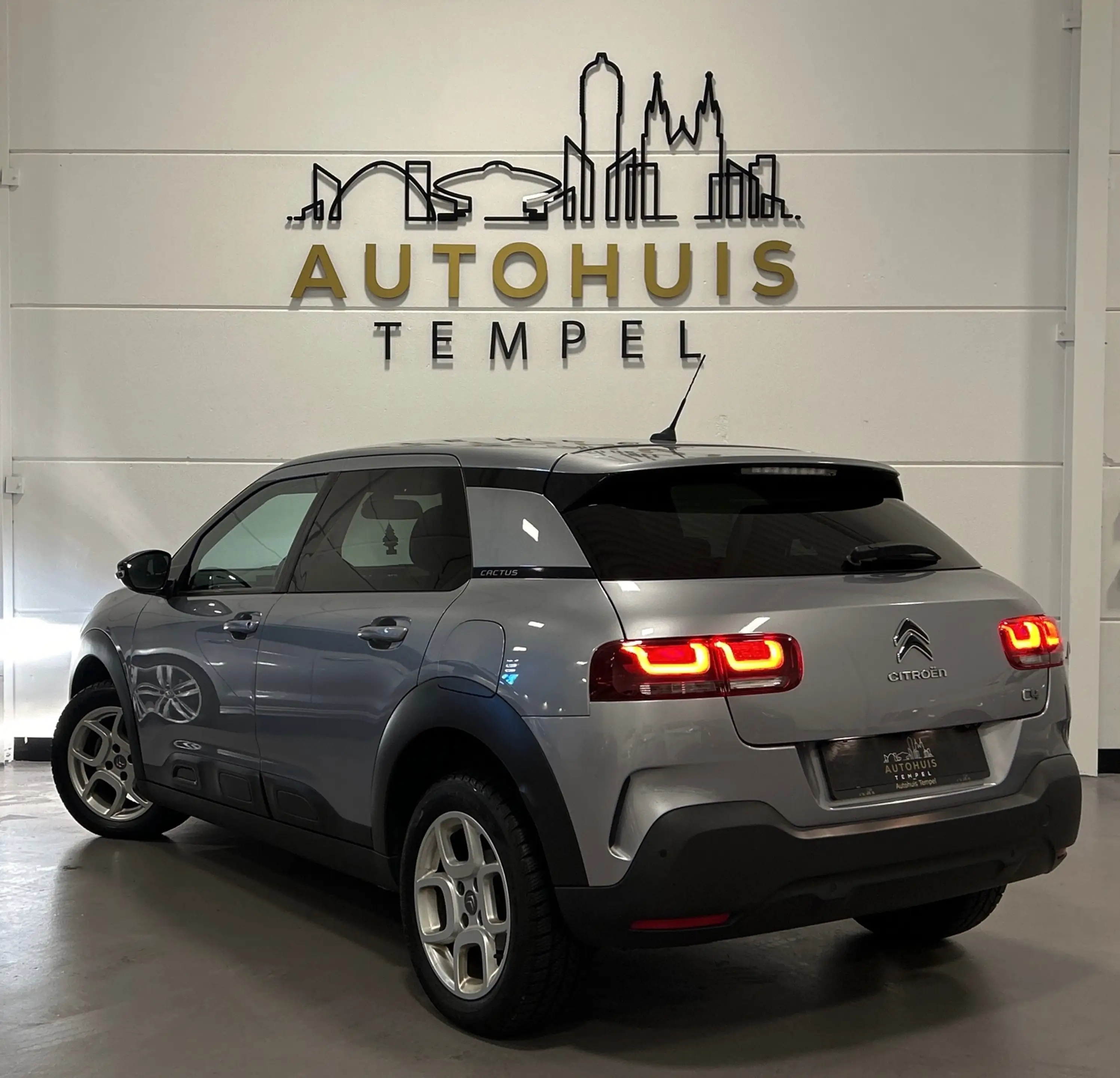 Citroen C4 Cactus 1.2 PureTech Shine Automaat Airco Camera Carplay P — photo 4