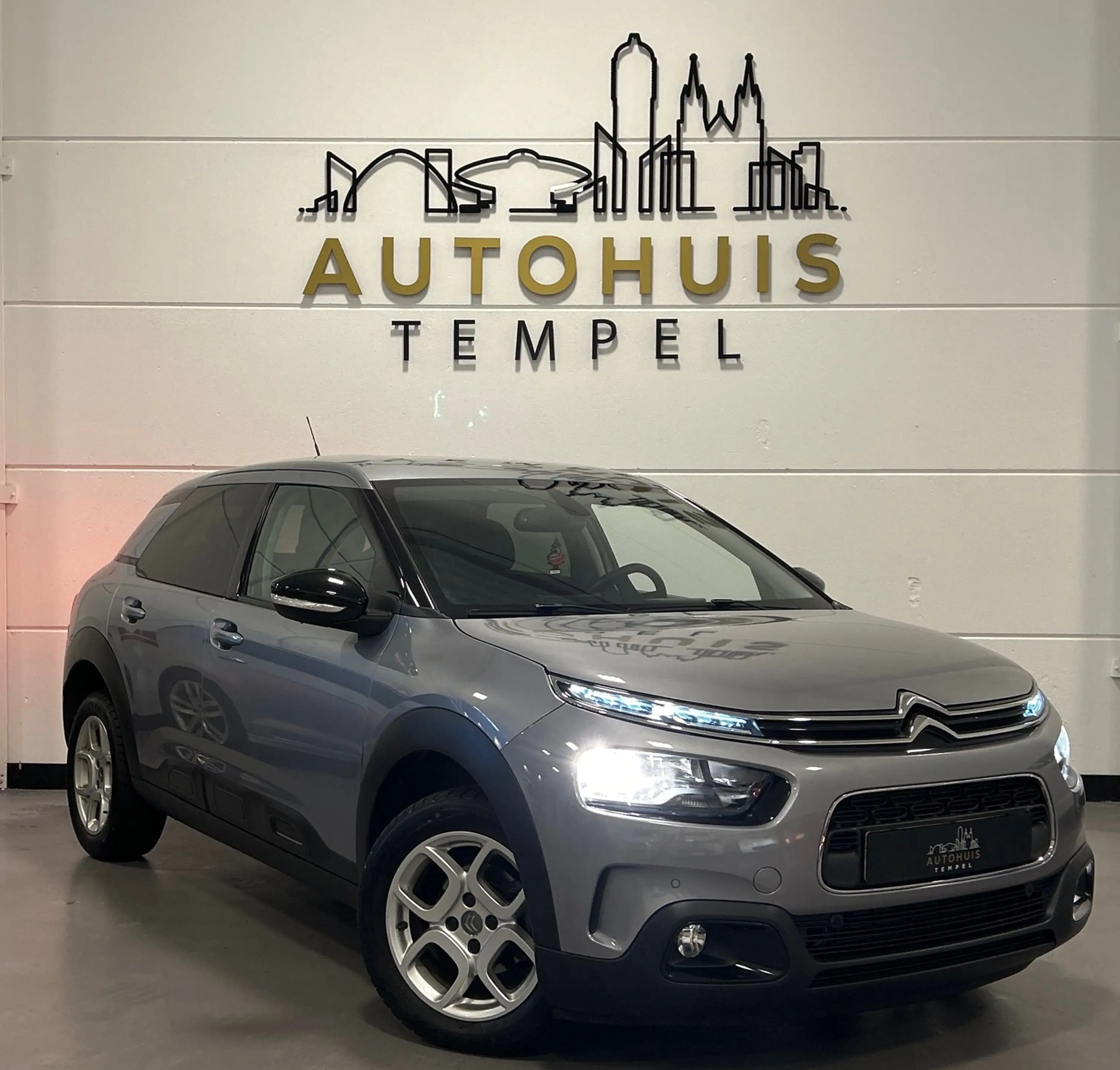 Citroen C4 Cactus 1.2 PureTech Shine Automaat Airco Camera Carplay P