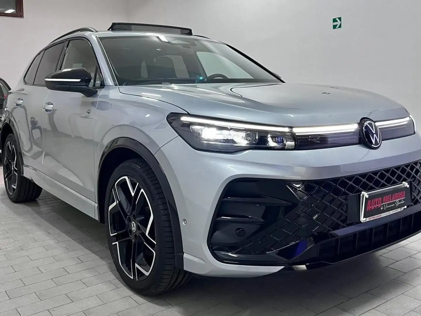 Volkswagen Tiguan Tiguan 2.0 tdi R-Line Grigio - 1