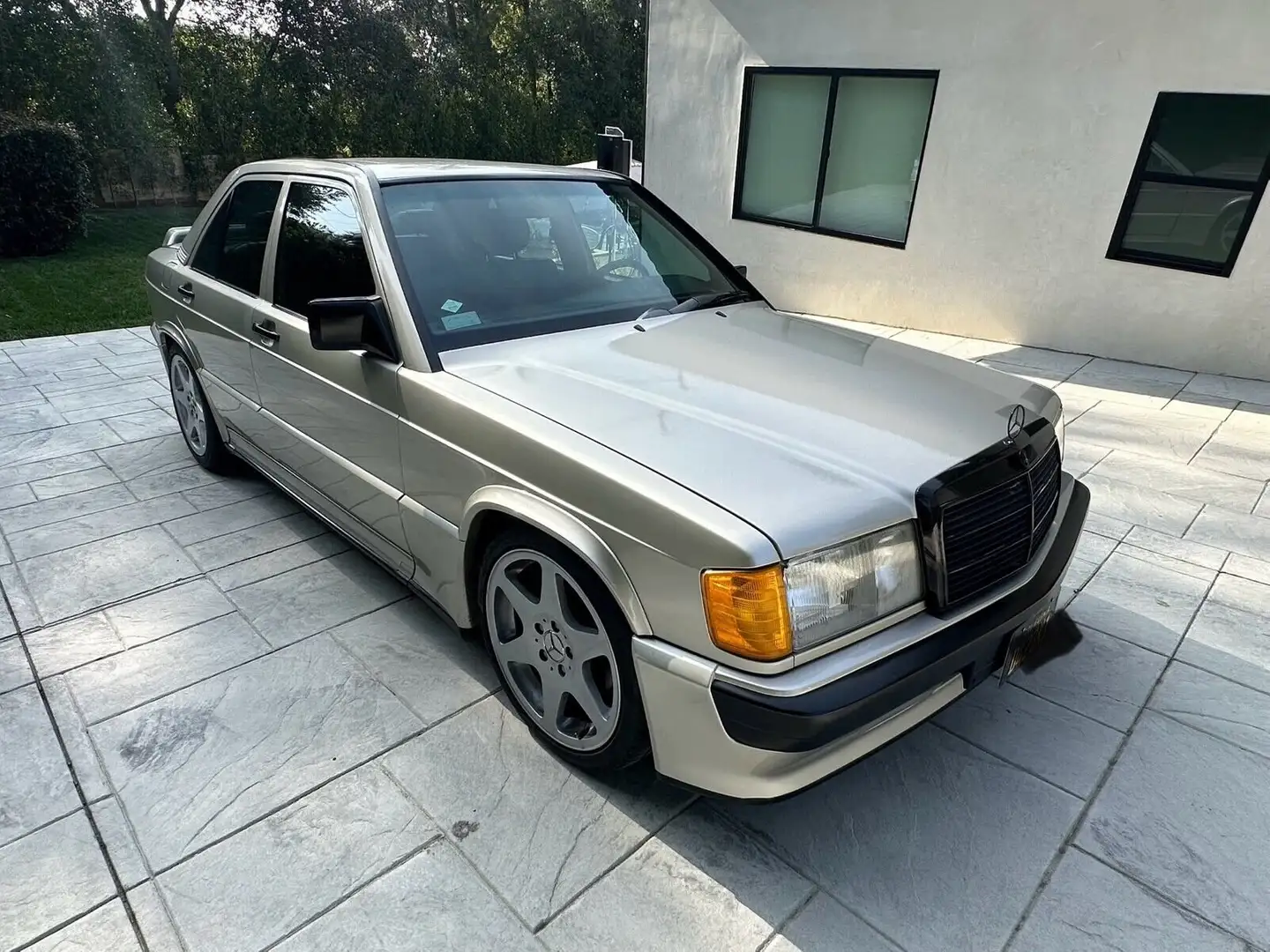 Mercedes-Benz 190 E  2.3-16 Срібний - 1