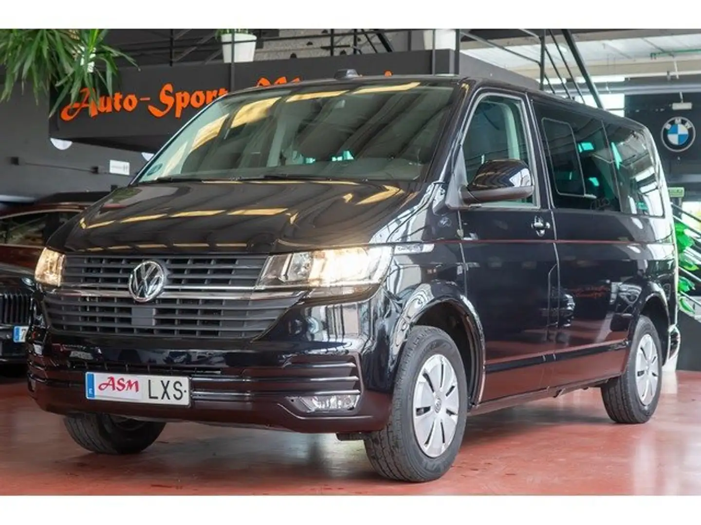 Volkswagen Caravelle Comercial 2.0TDI BMT Premium Batalla Cor Negro - 1