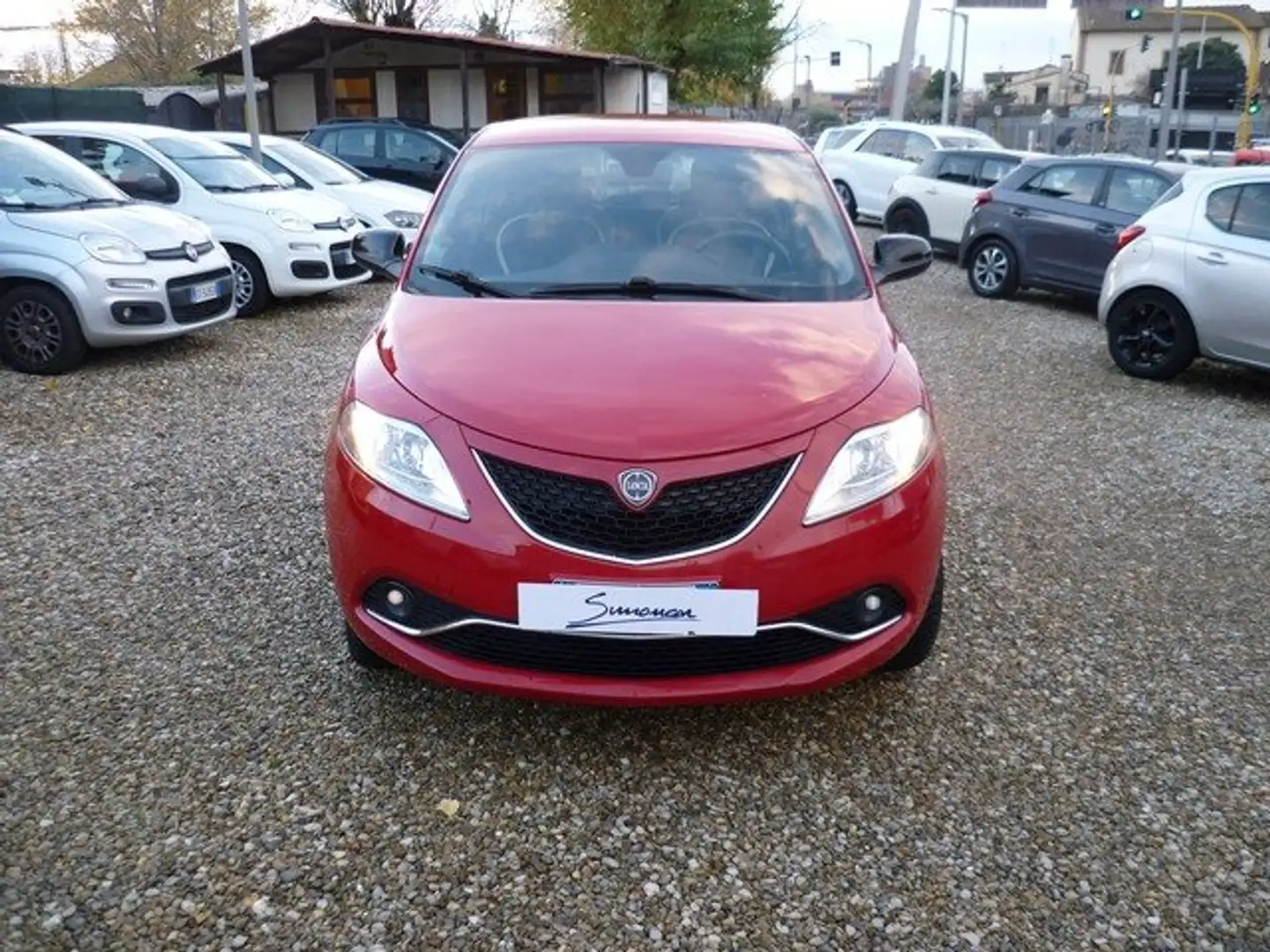 Lancia Ypsilon Ypsilon III 2015 0.9 t.air Silver ecochic metano Rosso - 1