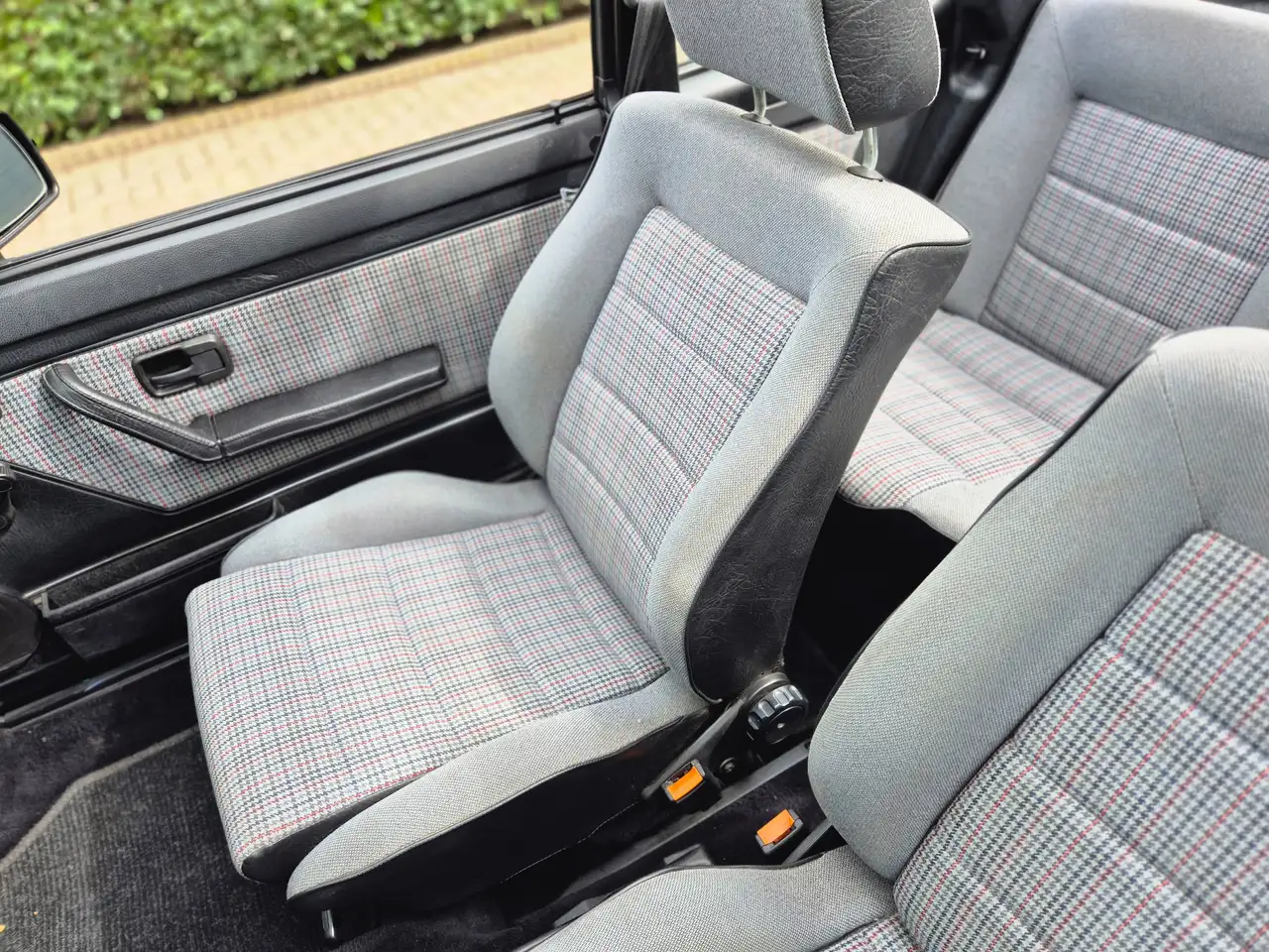 Volkswagen Golf Cabriolet 1.8 Karmann, foto 9