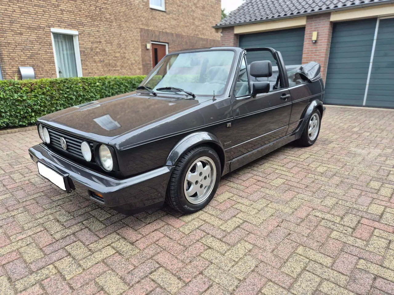 Volkswagen Golf Cabriolet 1.8 Karmann, foto 1