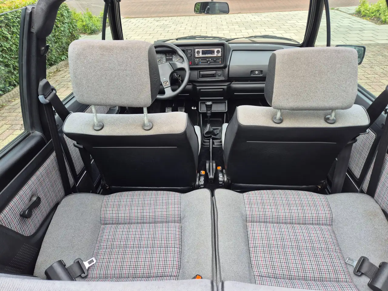 Volkswagen Golf Cabriolet 1.8 Karmann, foto 11