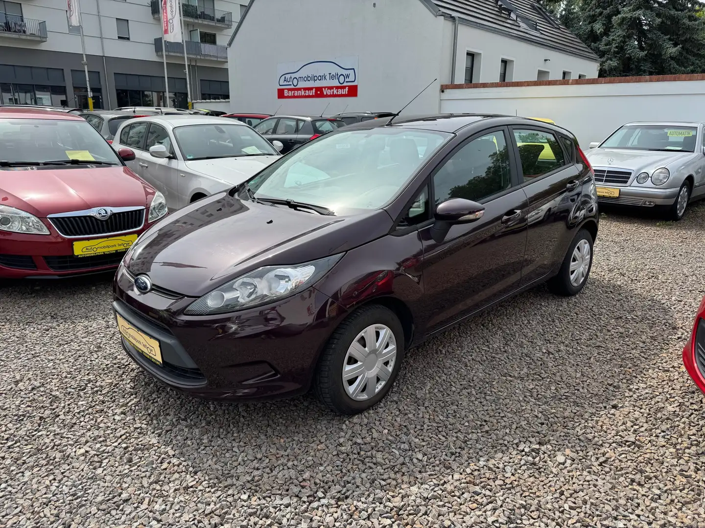 Ford Fiesta Trend 5 Türig *1. Hand, 83.000km!* Lila - 1