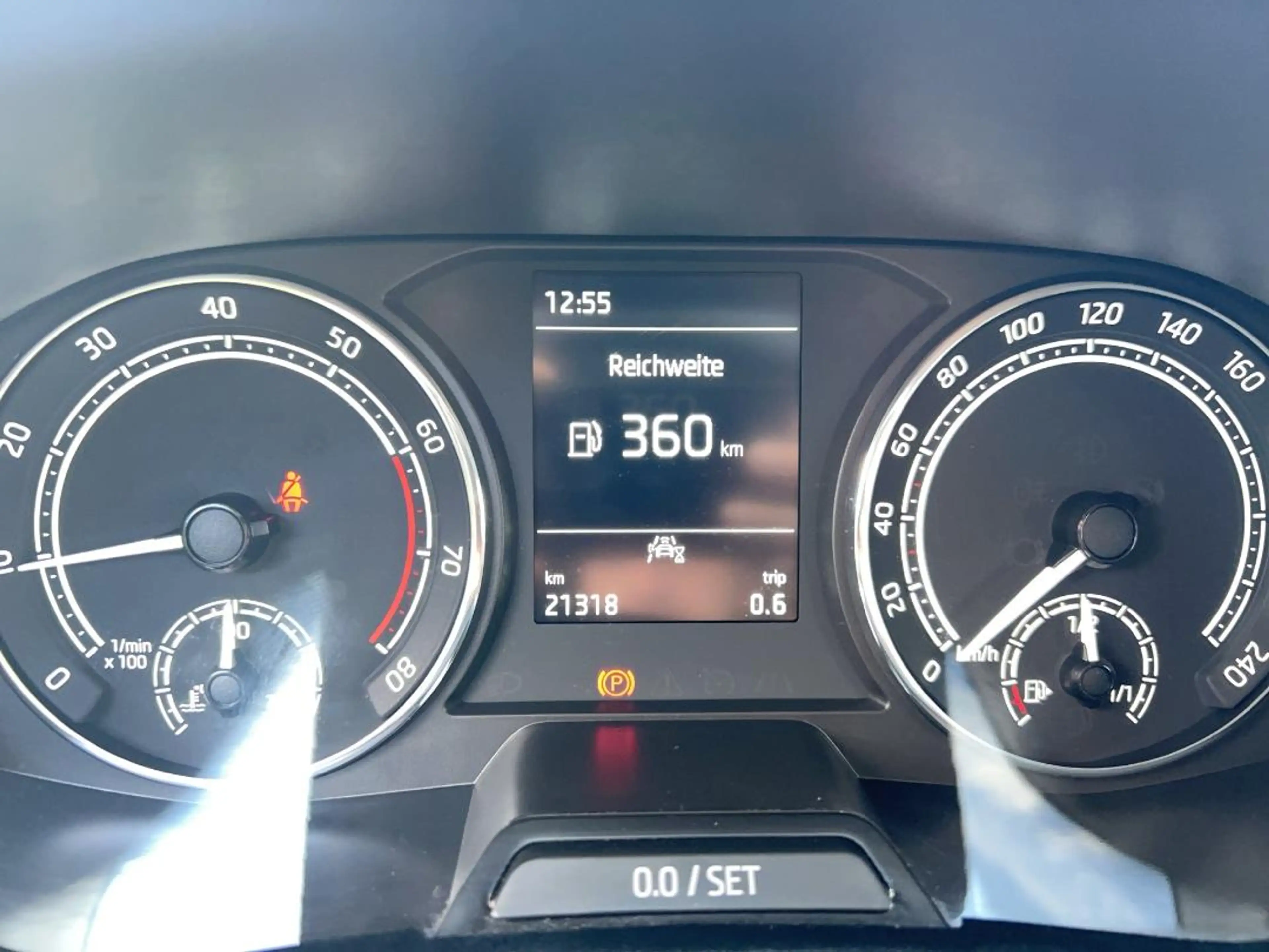 Skoda Fabia Active 1.0 80PS BT+PDC+SITZHEIZUNG+5-GANG — photo 10