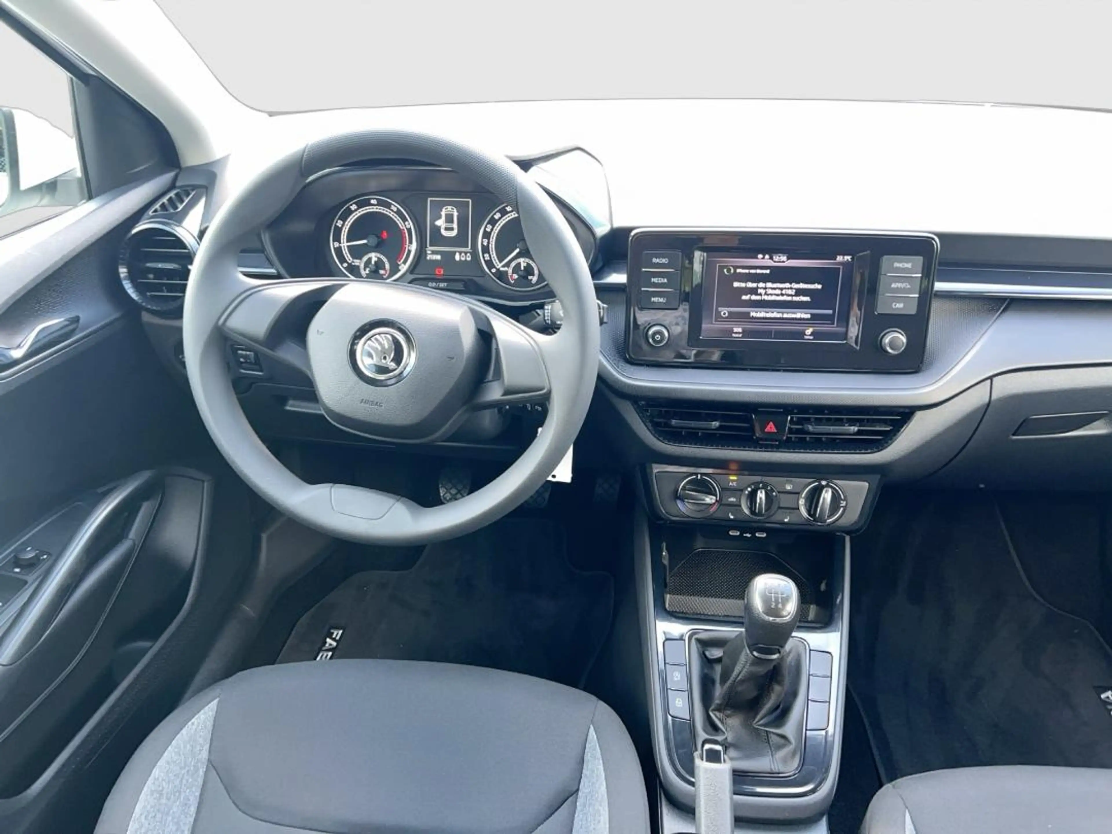 Skoda Fabia Active 1.0 80PS BT+PDC+SITZHEIZUNG+5-GANG — photo 11