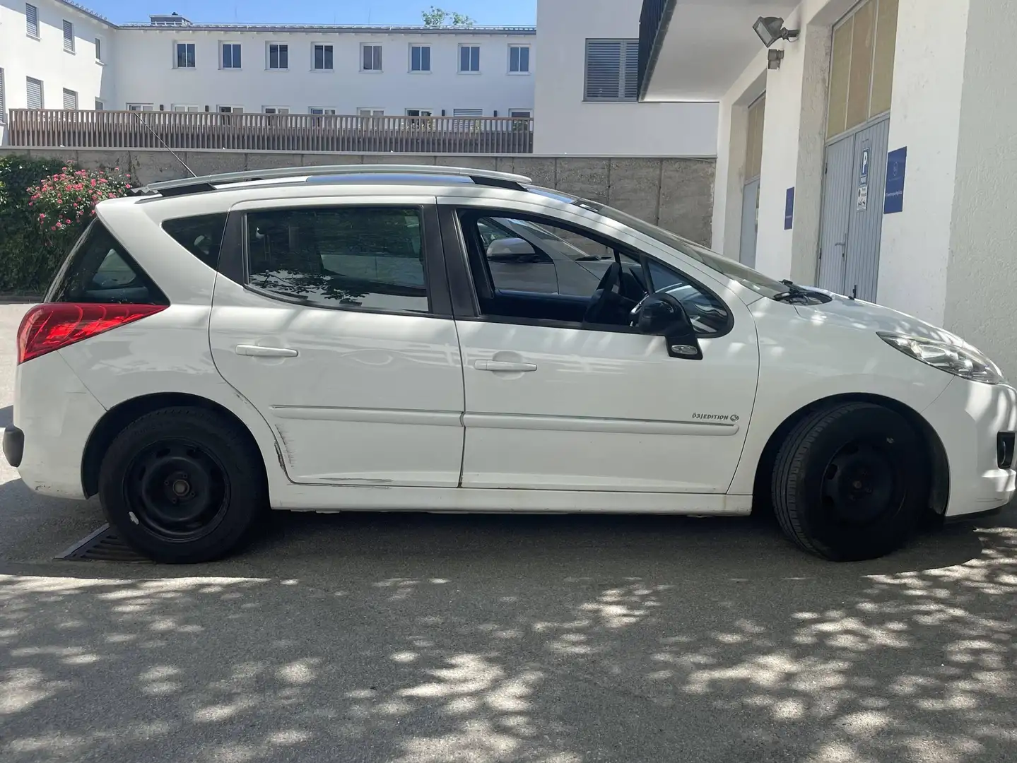 Peugeot 207 207 SW Ö3 1,4 16VVTi Ö3 Weiß - 2