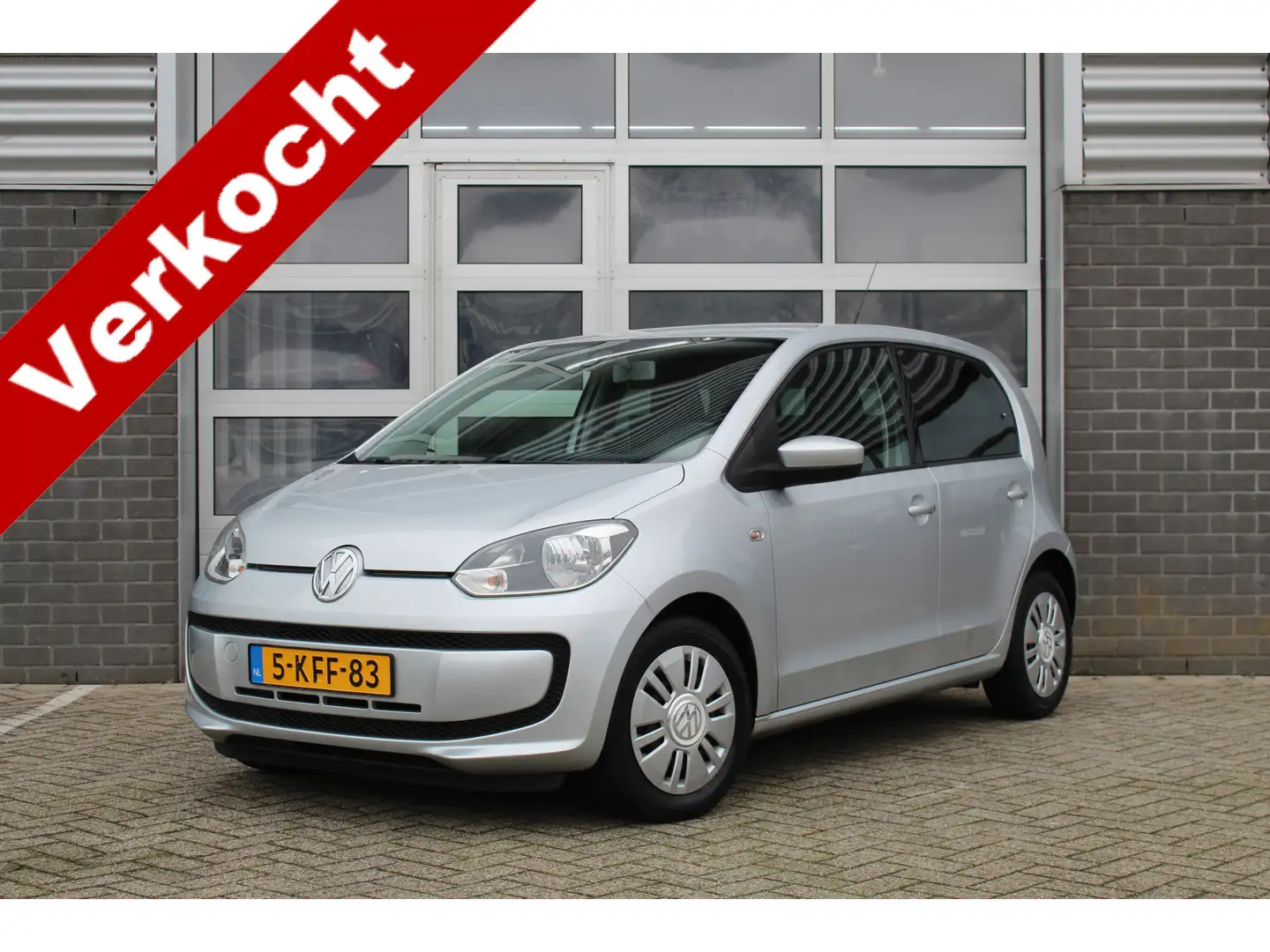 Volkswagen up! 1.0 Move up! BlueMotion / Navigatie / Airco / N.A. Gris - 1