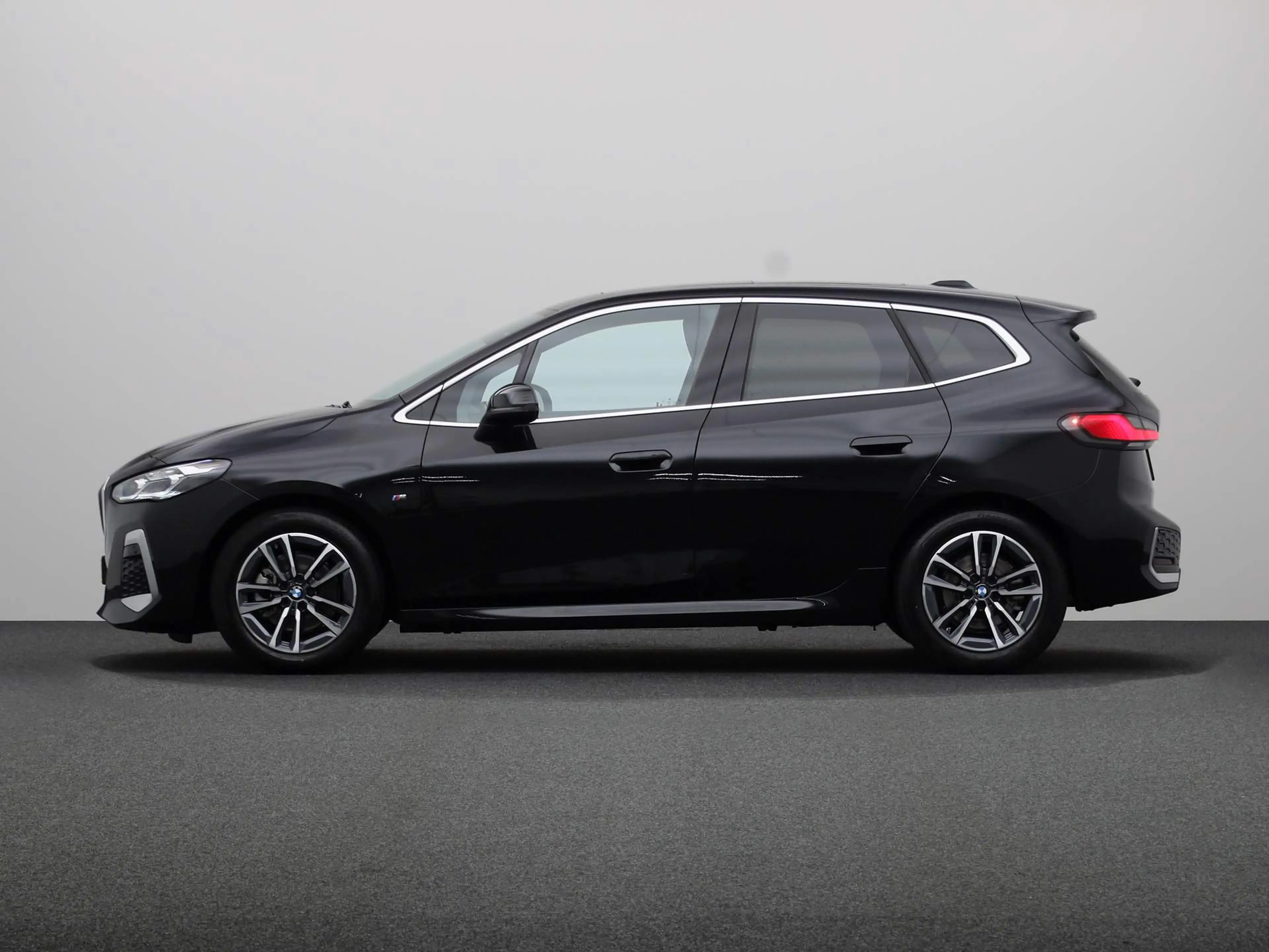 BMW 220 2-serie Active Tourer 220i M-Sport | Panoramadak | — photo 8