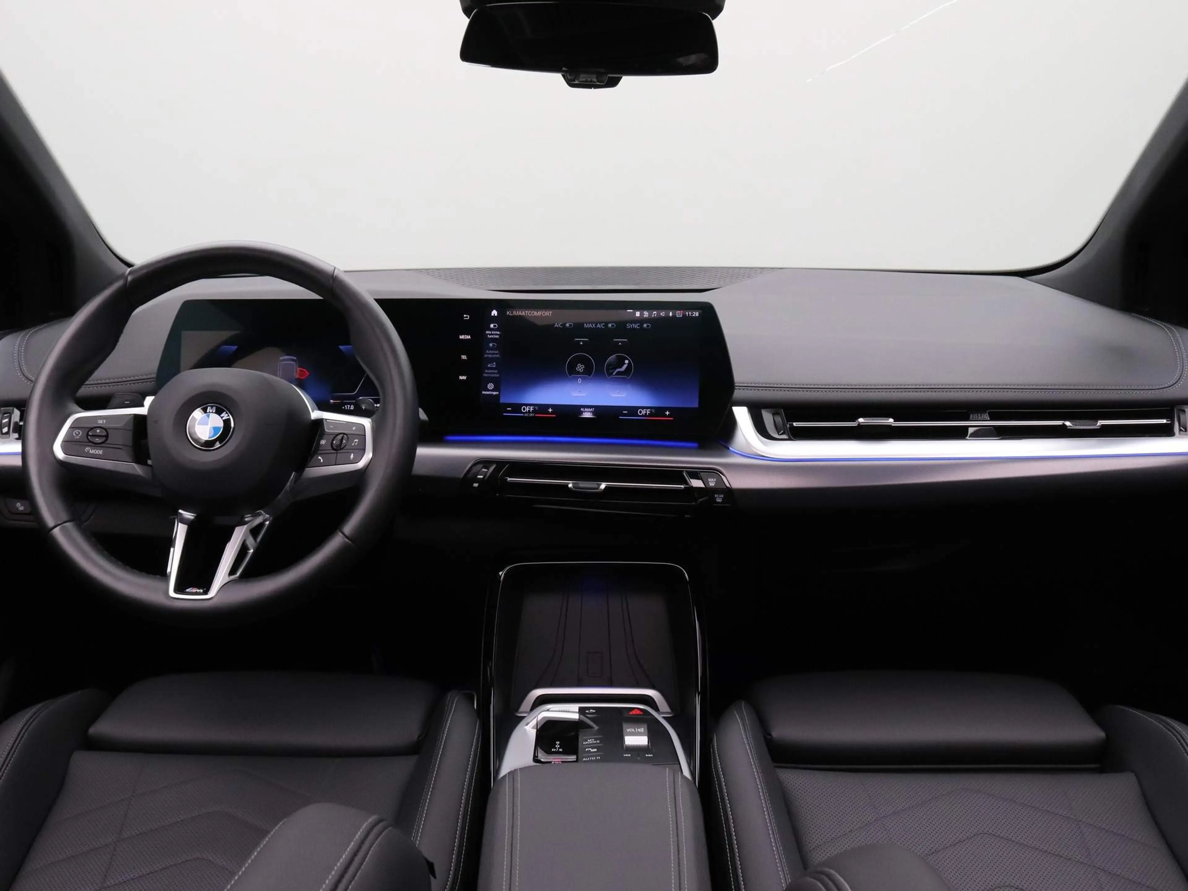 BMW 220 2-serie Active Tourer 220i M-Sport | Panoramadak | — photo 3