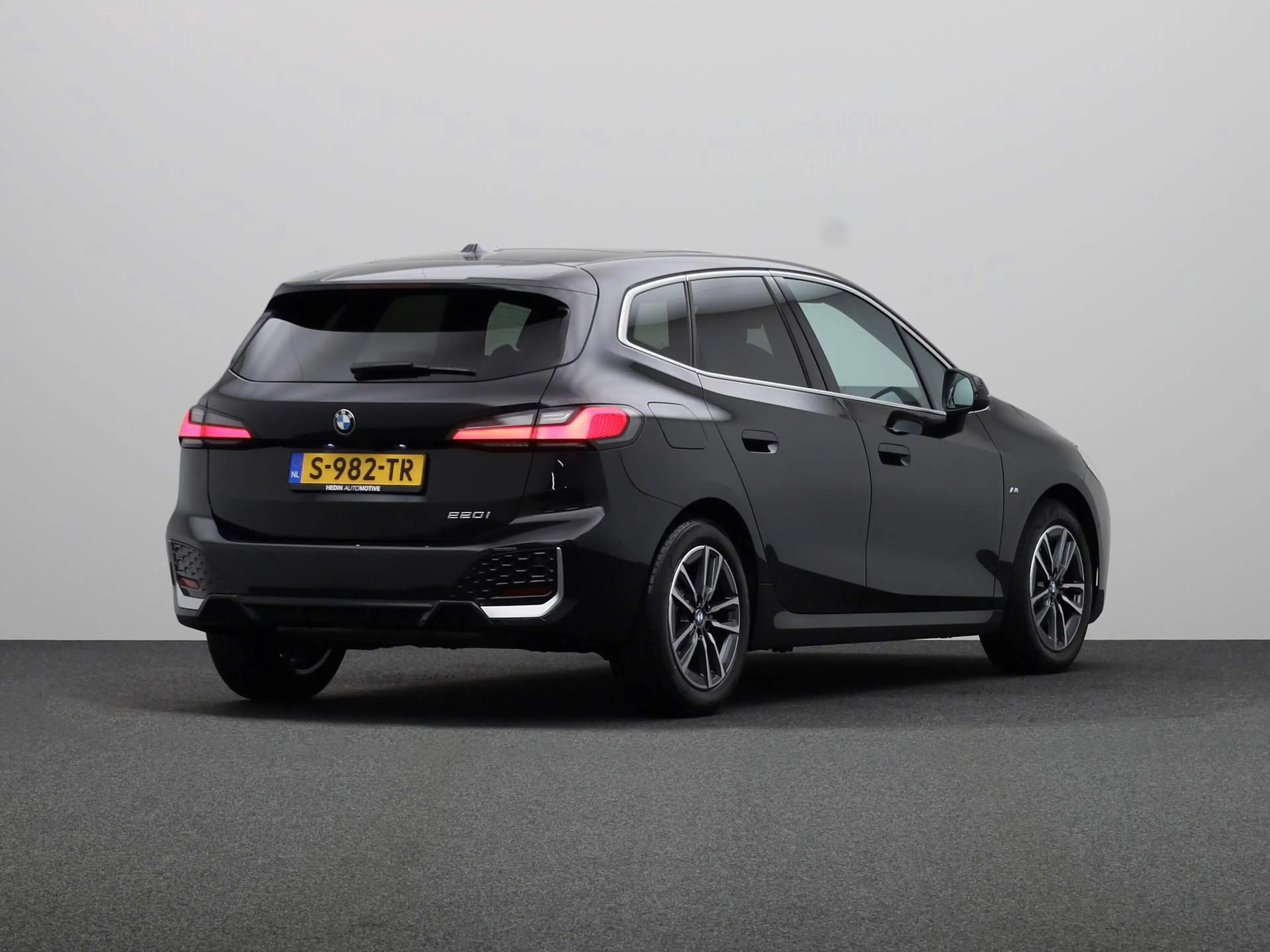 BMW 220 2-serie Active Tourer 220i M-Sport | Panoramadak | — photo 2