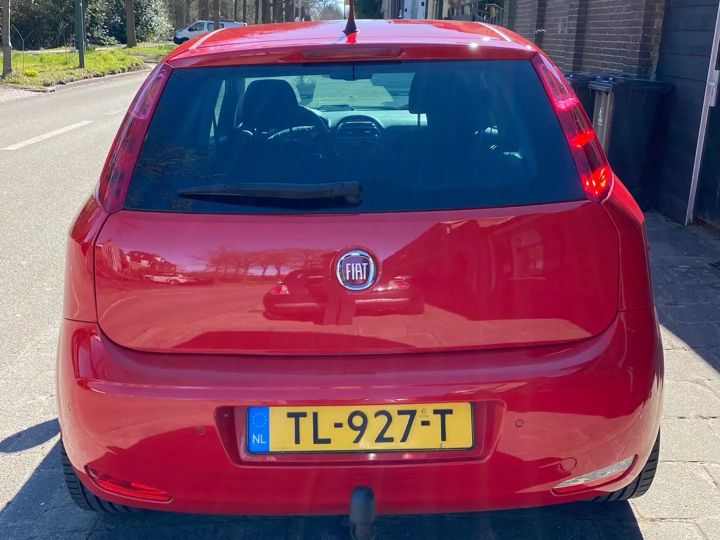 Fiat Punto Punto 0.9 TA Sempre Rouge - 2