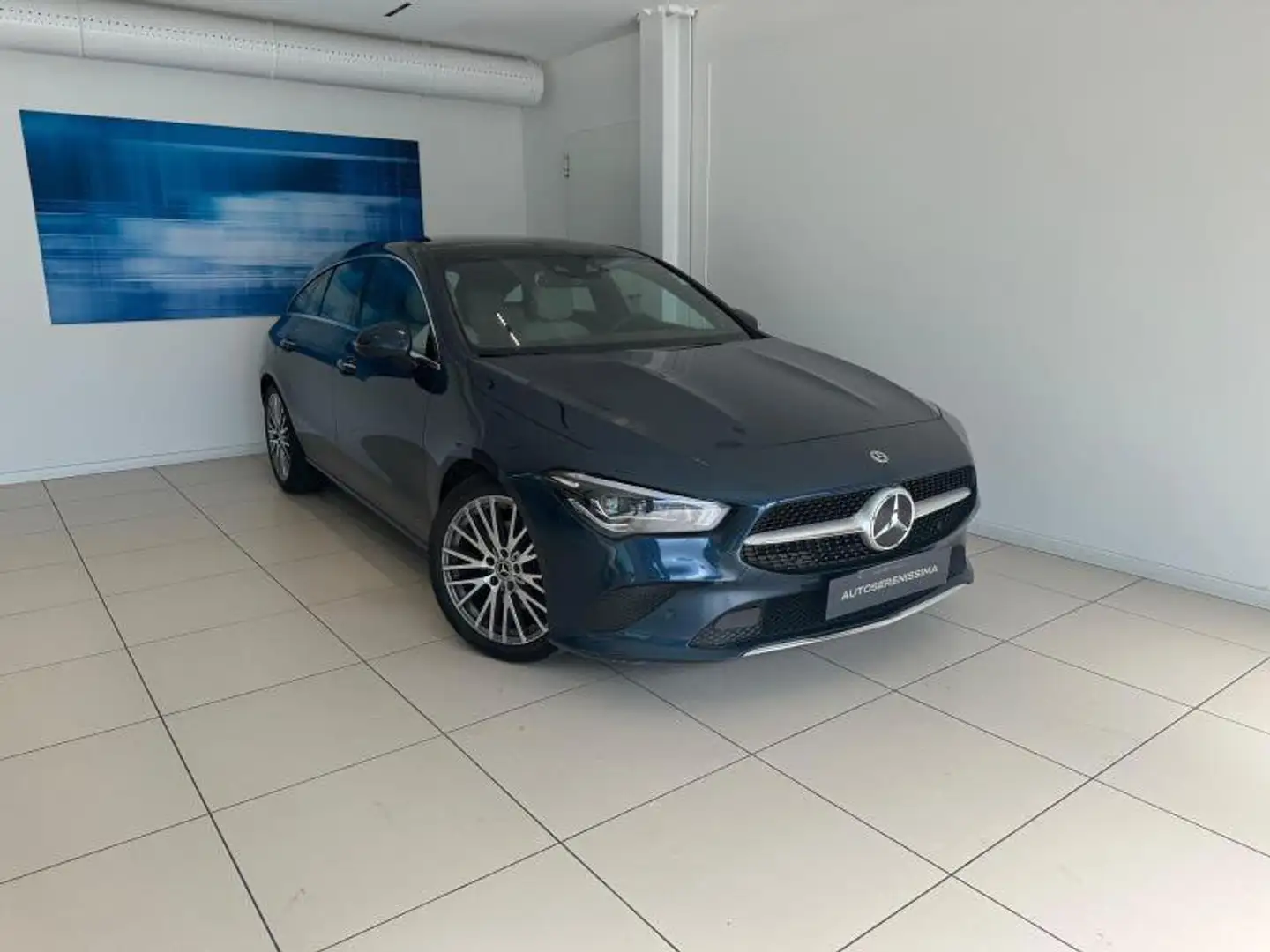 Mercedes-Benz CLA 200 S.Brake (X118) 200 d Aut. Shooting Brake Premium Modrá - 1