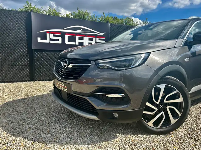 Opel Grandland X view 3
