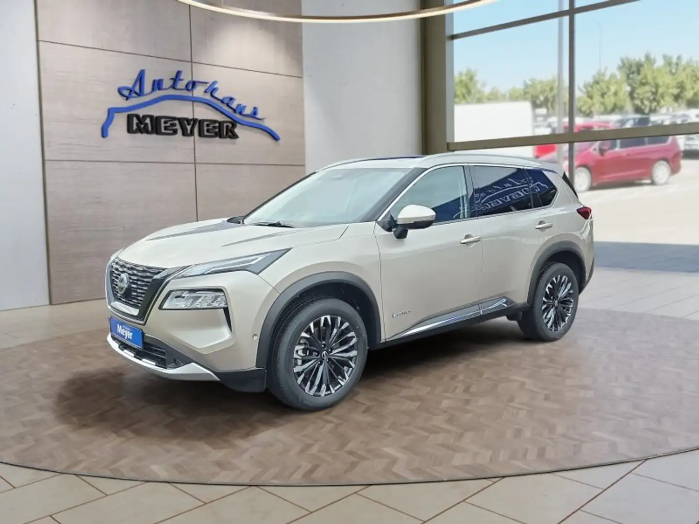 Nissan X-Trail Tekna 1.5 e-POWER e-4ORCE UPE=58300 Euro      ** Plateado - 2