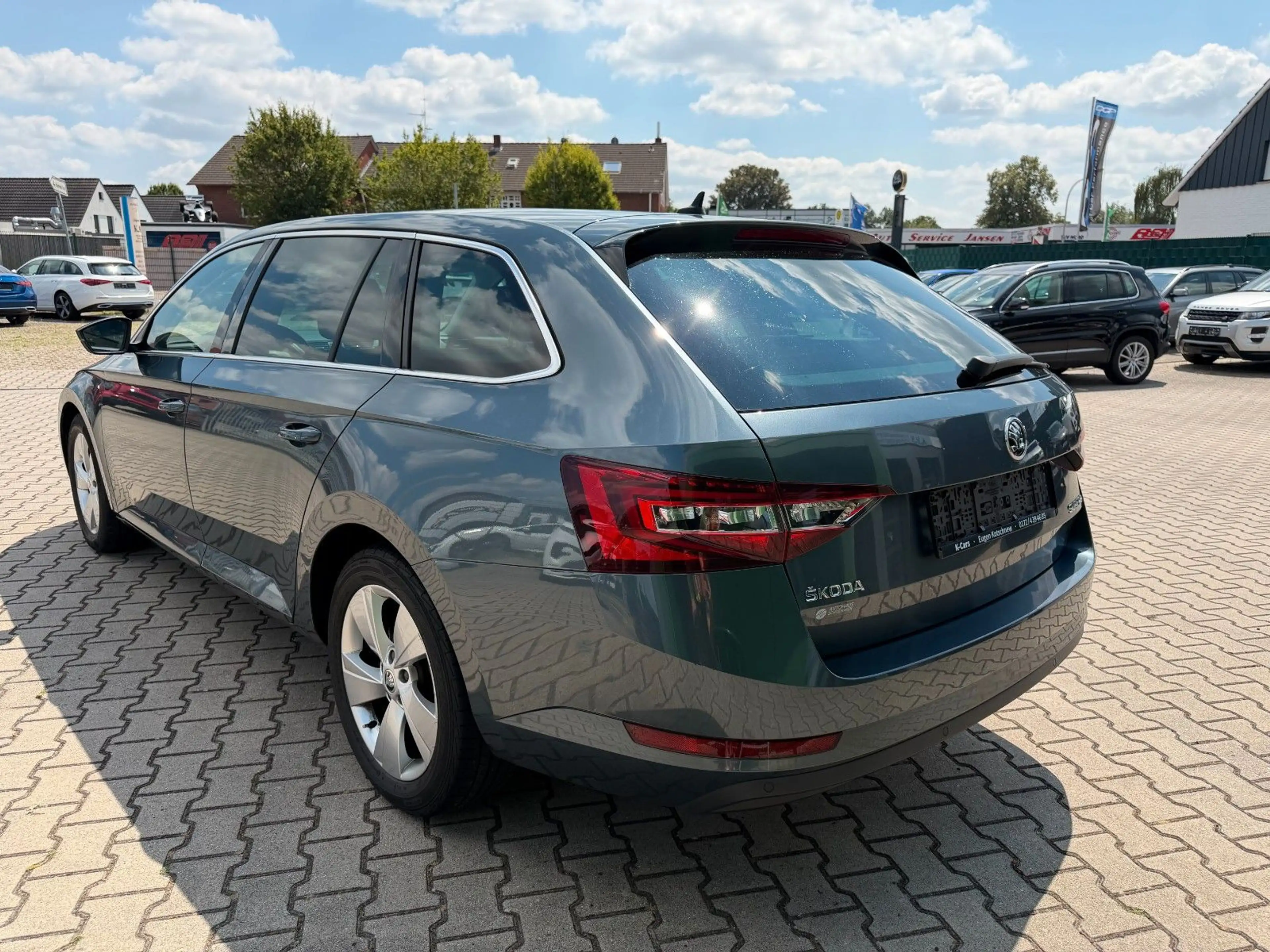 Skoda Superb Combi Ambition Auto*ACC*AHK*Klima*Xenon — photo 2