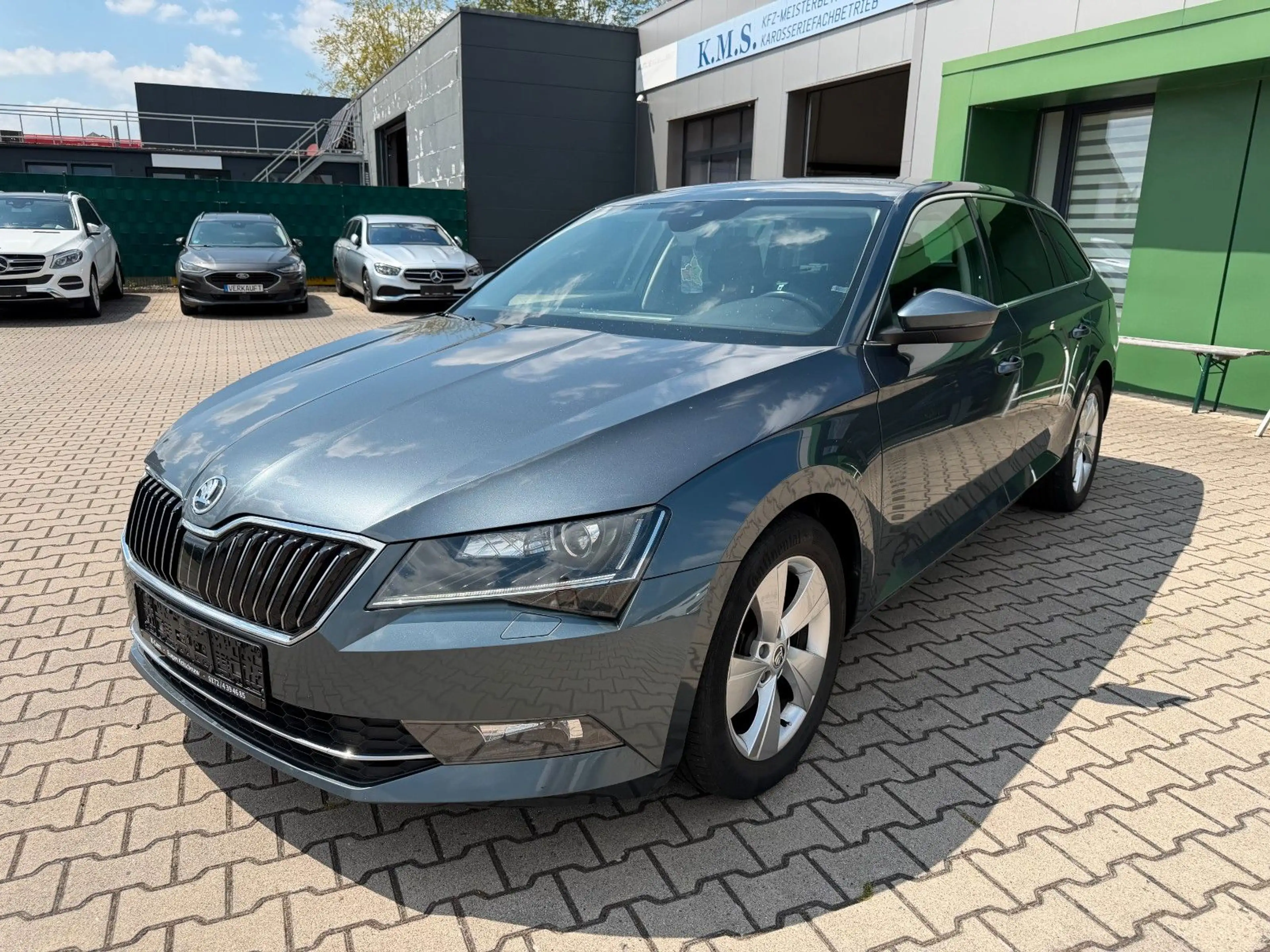 Skoda Superb Combi Ambition Auto*ACC*AHK*Klima*Xenon — photo 4