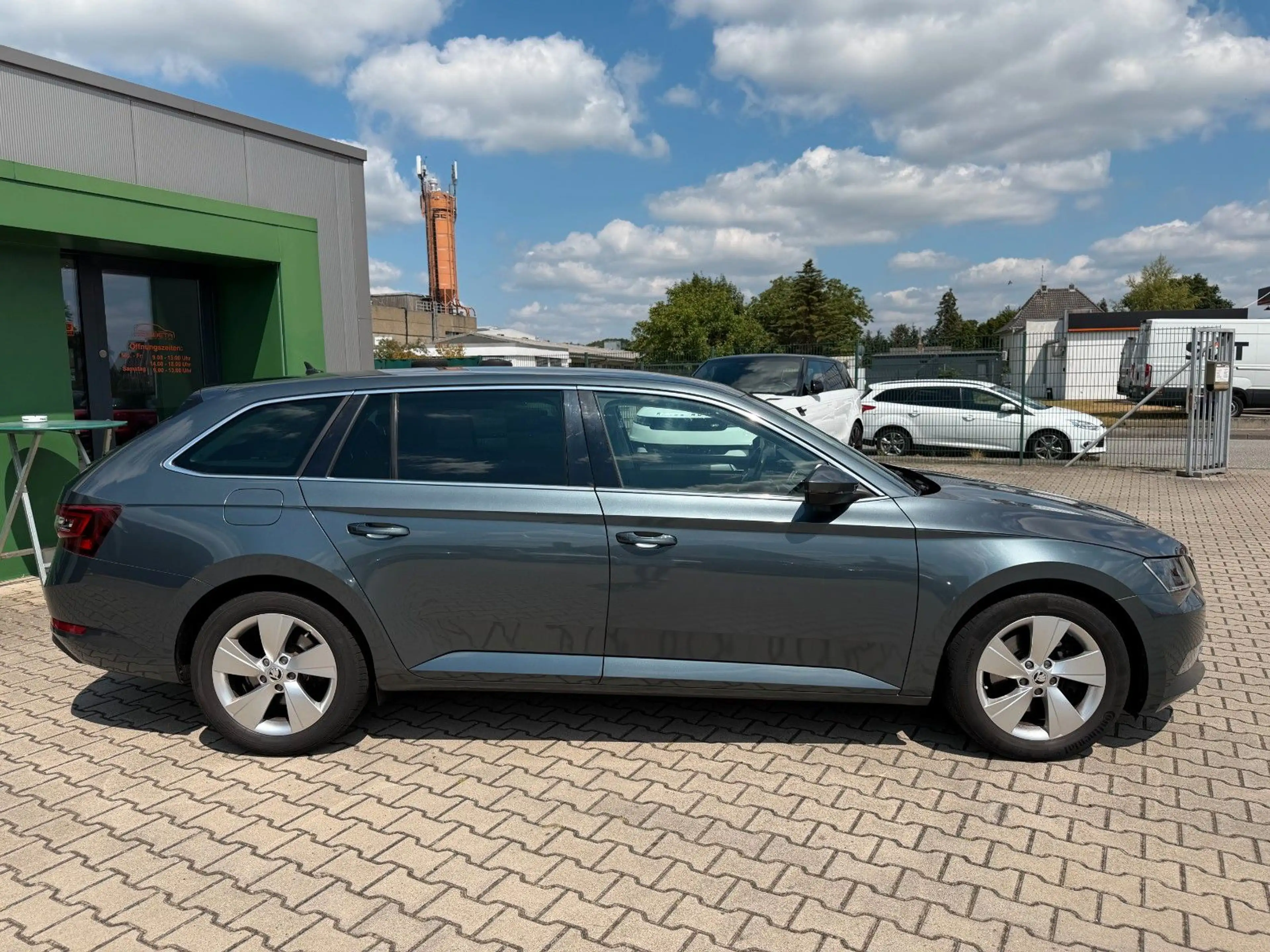 Skoda Superb Combi Ambition Auto*ACC*AHK*Klima*Xenon — photo 8