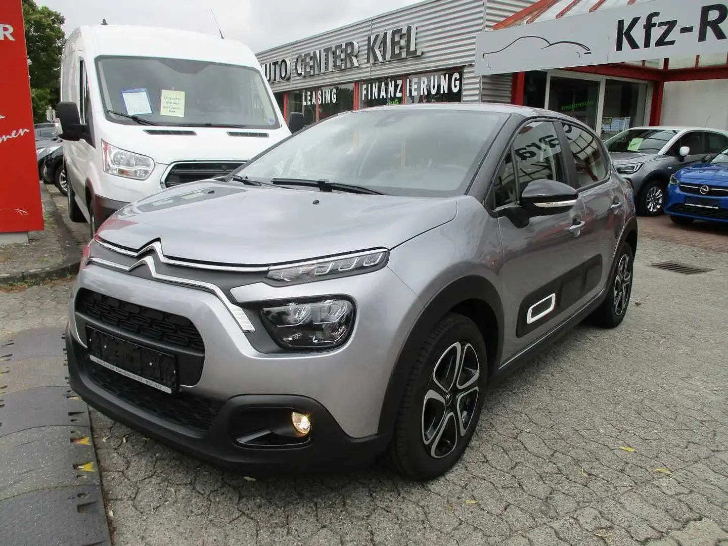 Citroen C3 Pure Tech 83 Impress Grau - 1
