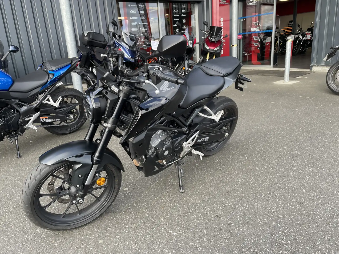 Honda CB 125 Noir - 2