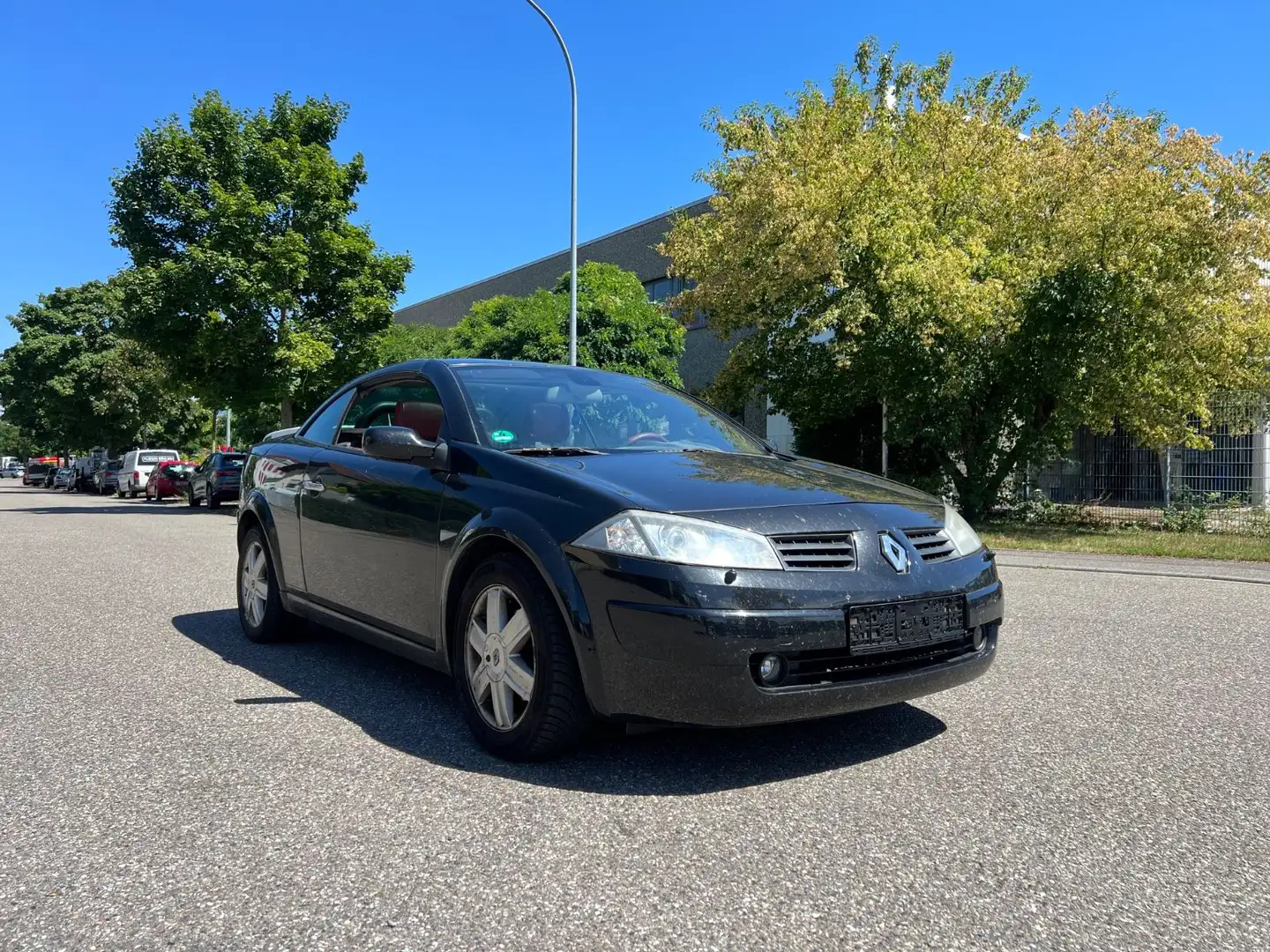 Renault Megane Coupé-Cabriolet Luxe Dynamique 2.0 16V Černá - 1
