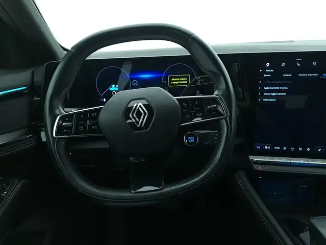 Renault Austral view 11